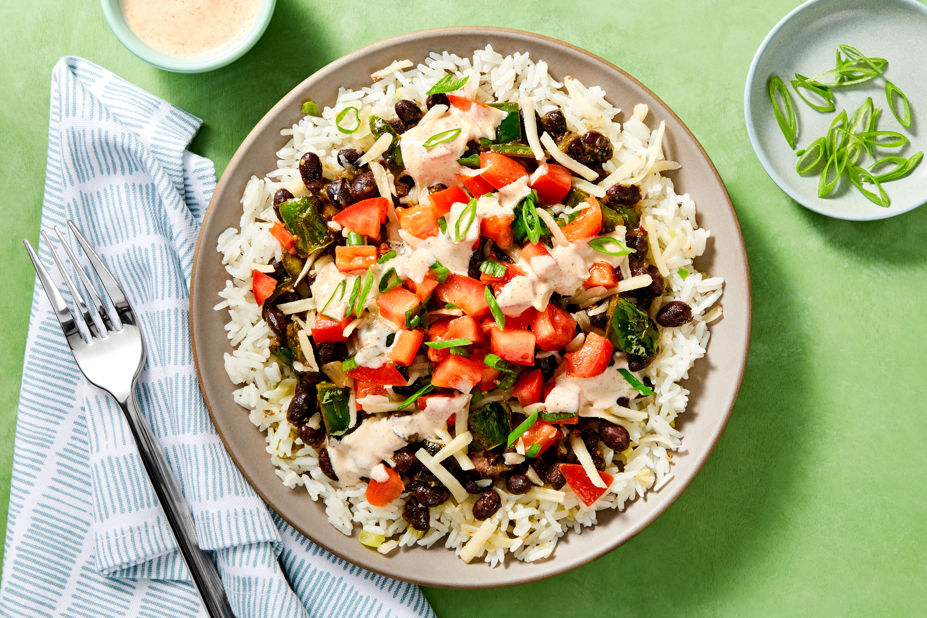 [ADD GROUND BEEF TO VEGGIE] Salsa Verde Black Bean Rice Bowl
