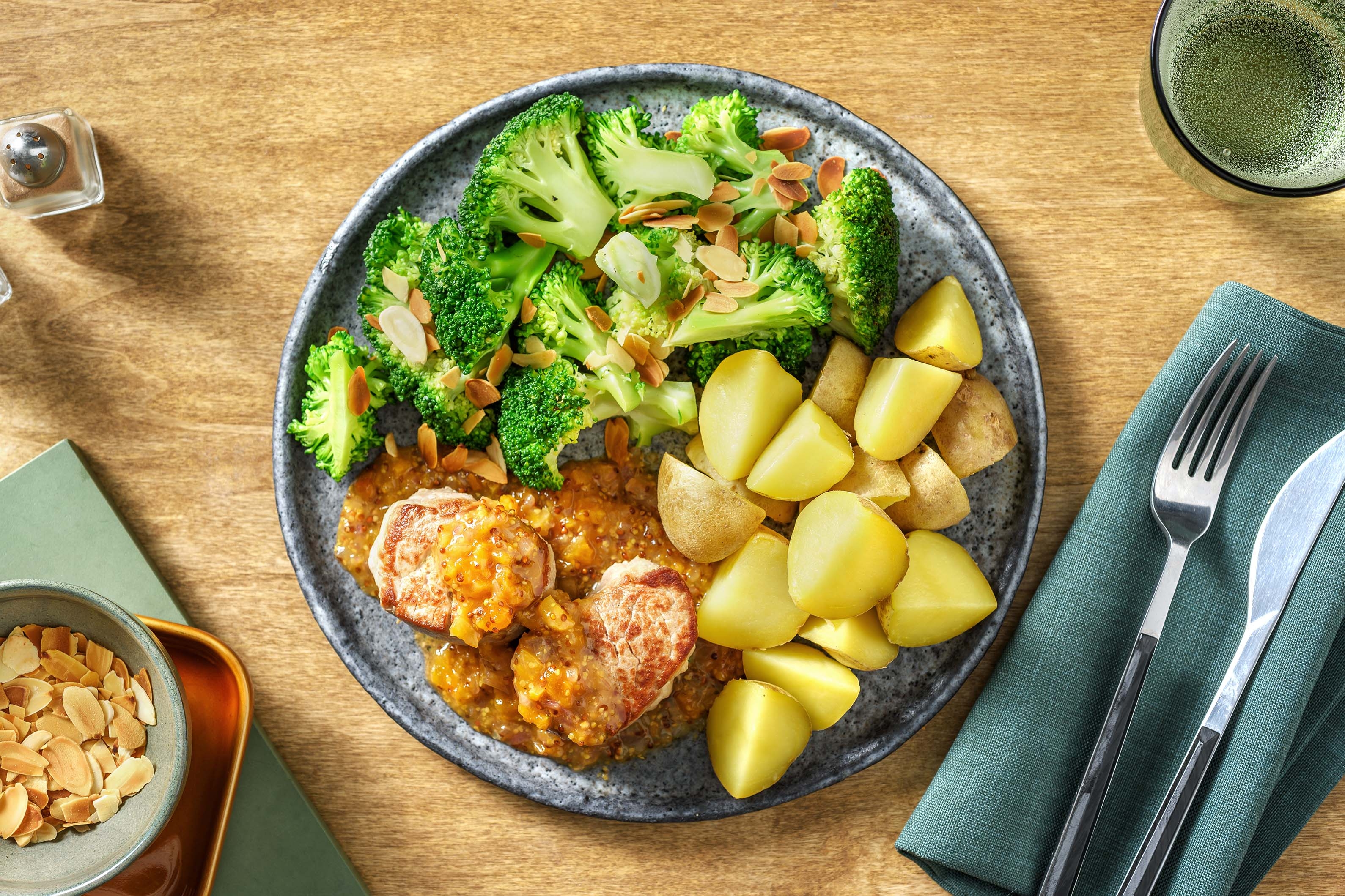 Schweinefilet mit würziger Aprikosensoße