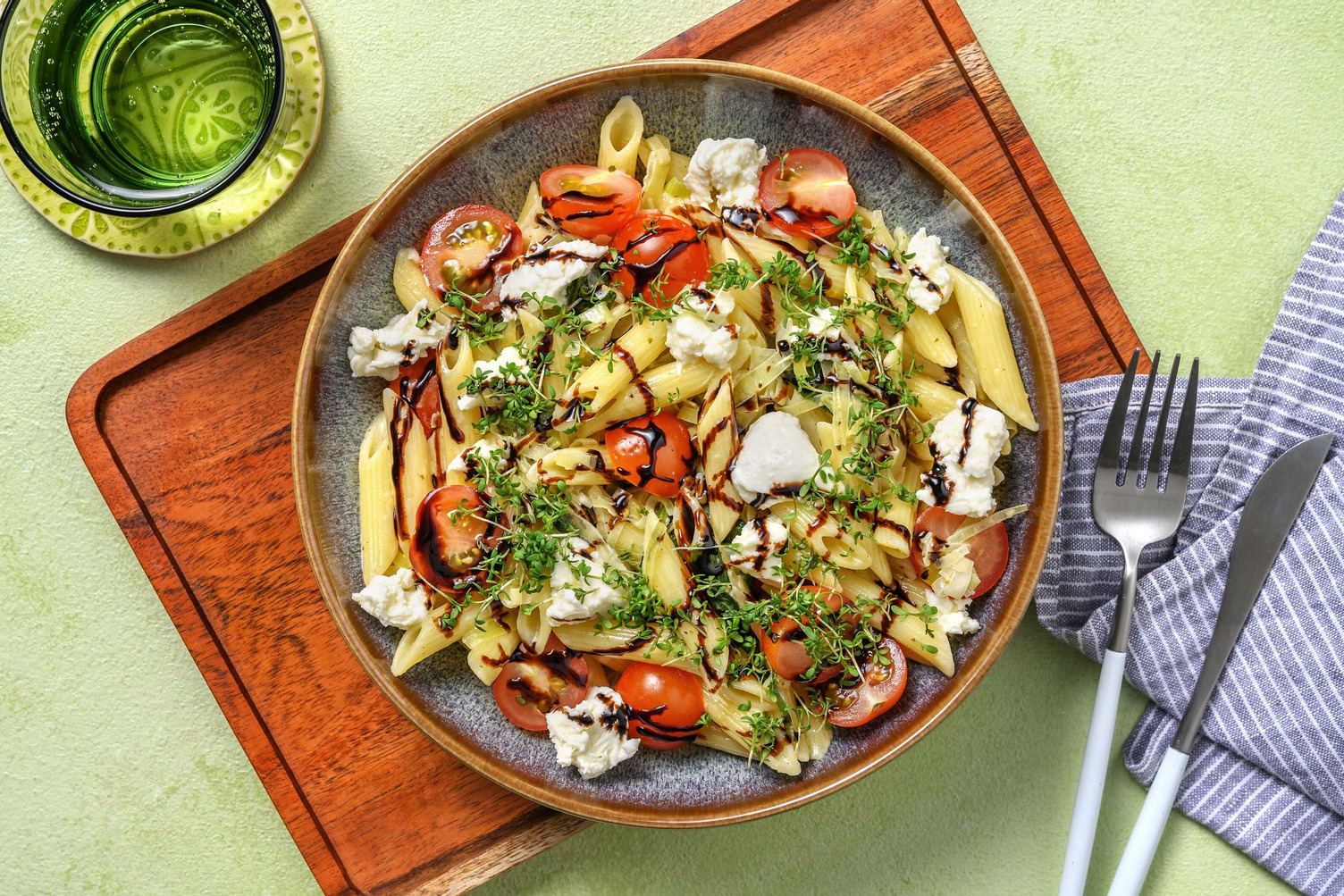 Frische Lauch-Basilikum-Pasta