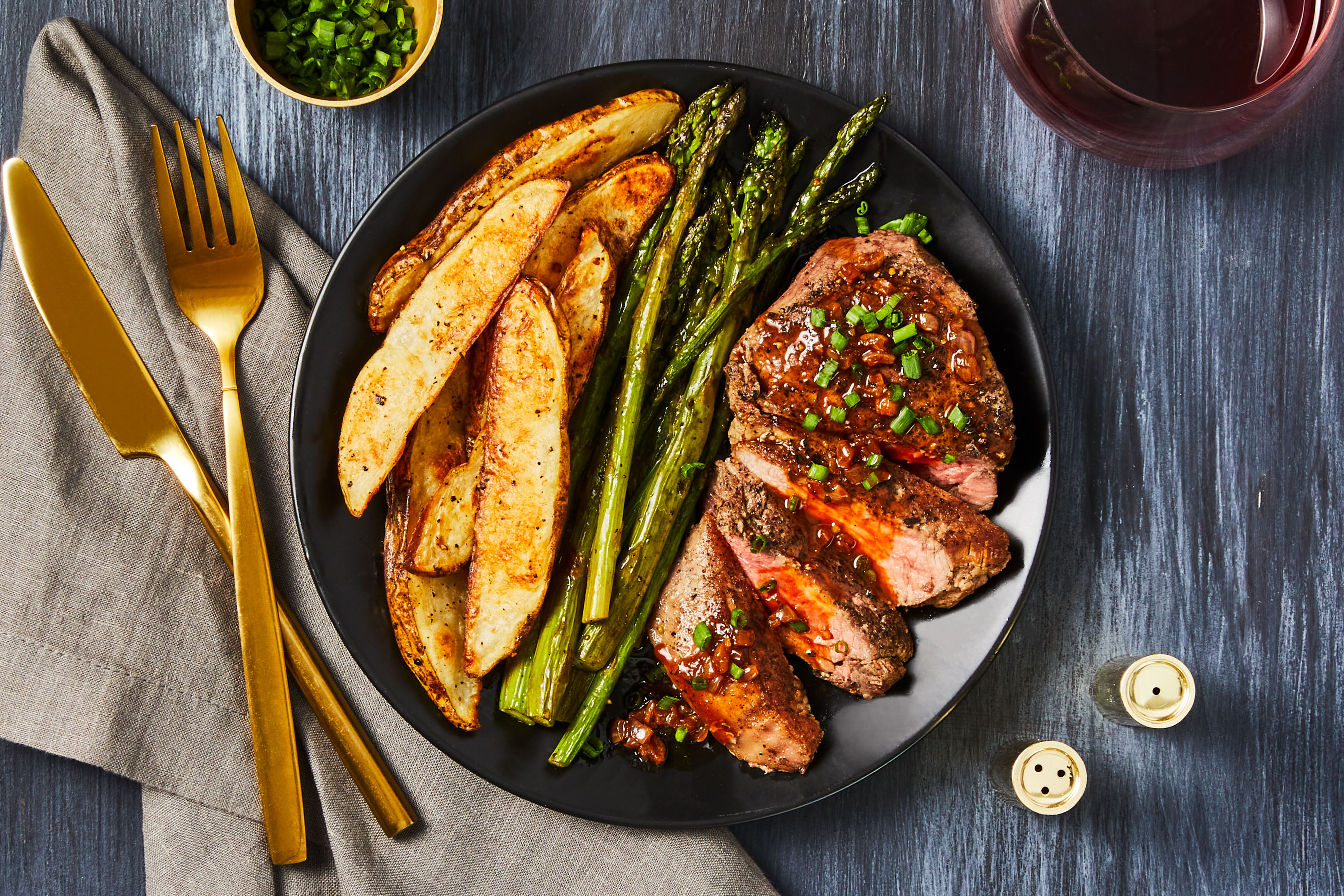 Beef Tenderloin & Garlic Herb Pan Sauce