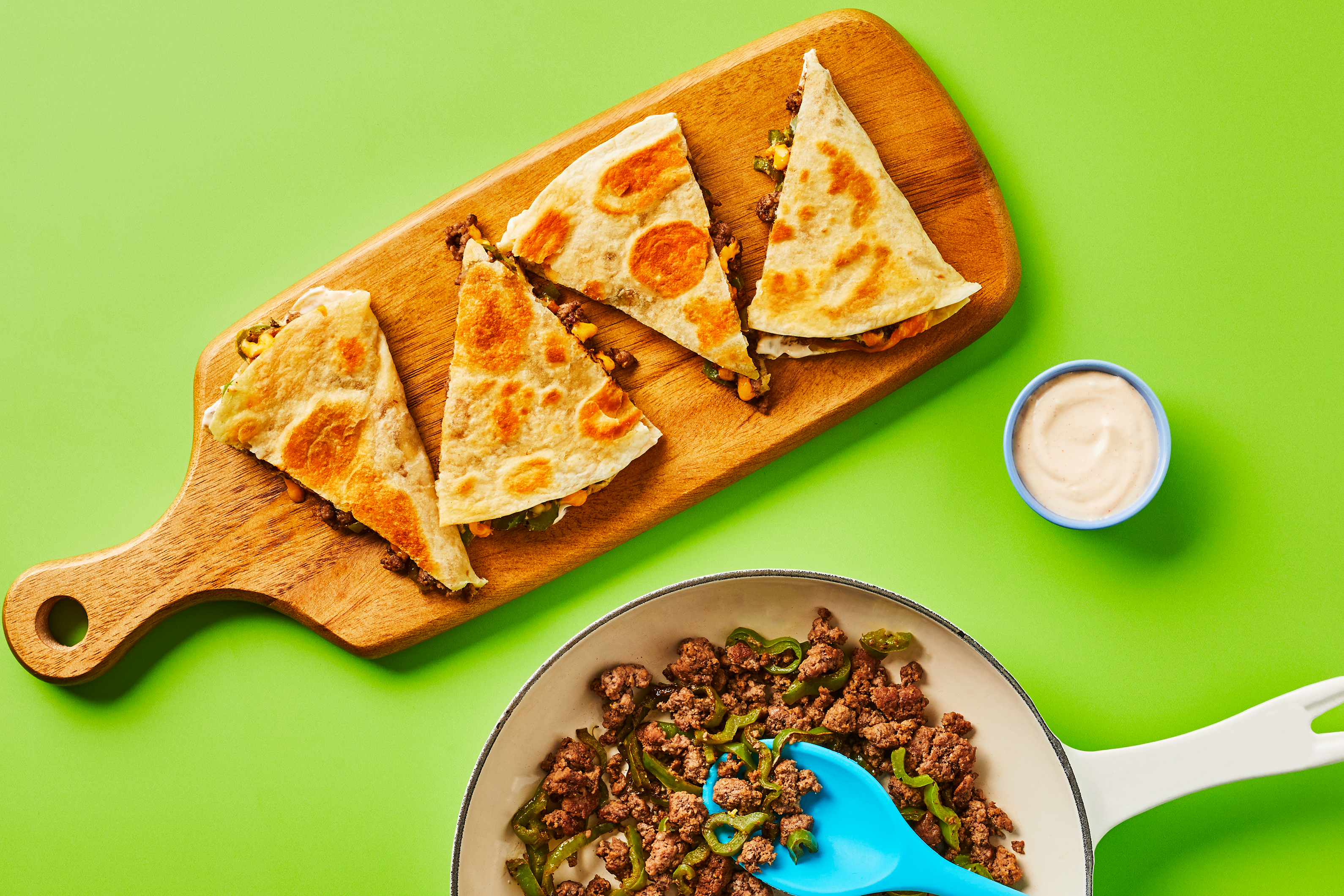 20MM Cheesy Beef Tortilla Melt with Spicy Cream Sauce and Cubanelle Pepper (2p Protein)