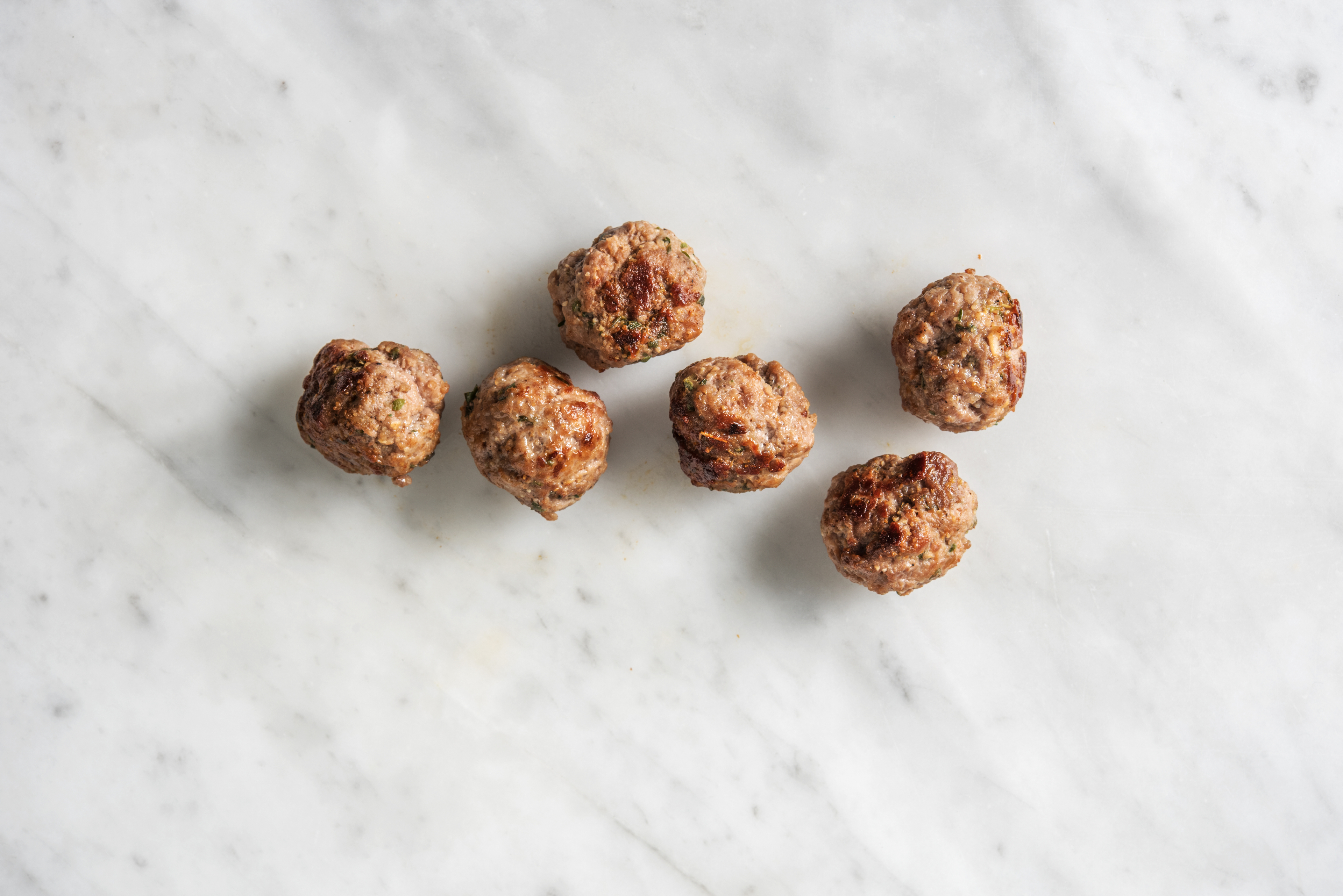 Rundergehaktballetjes met köftekruiden als extra
