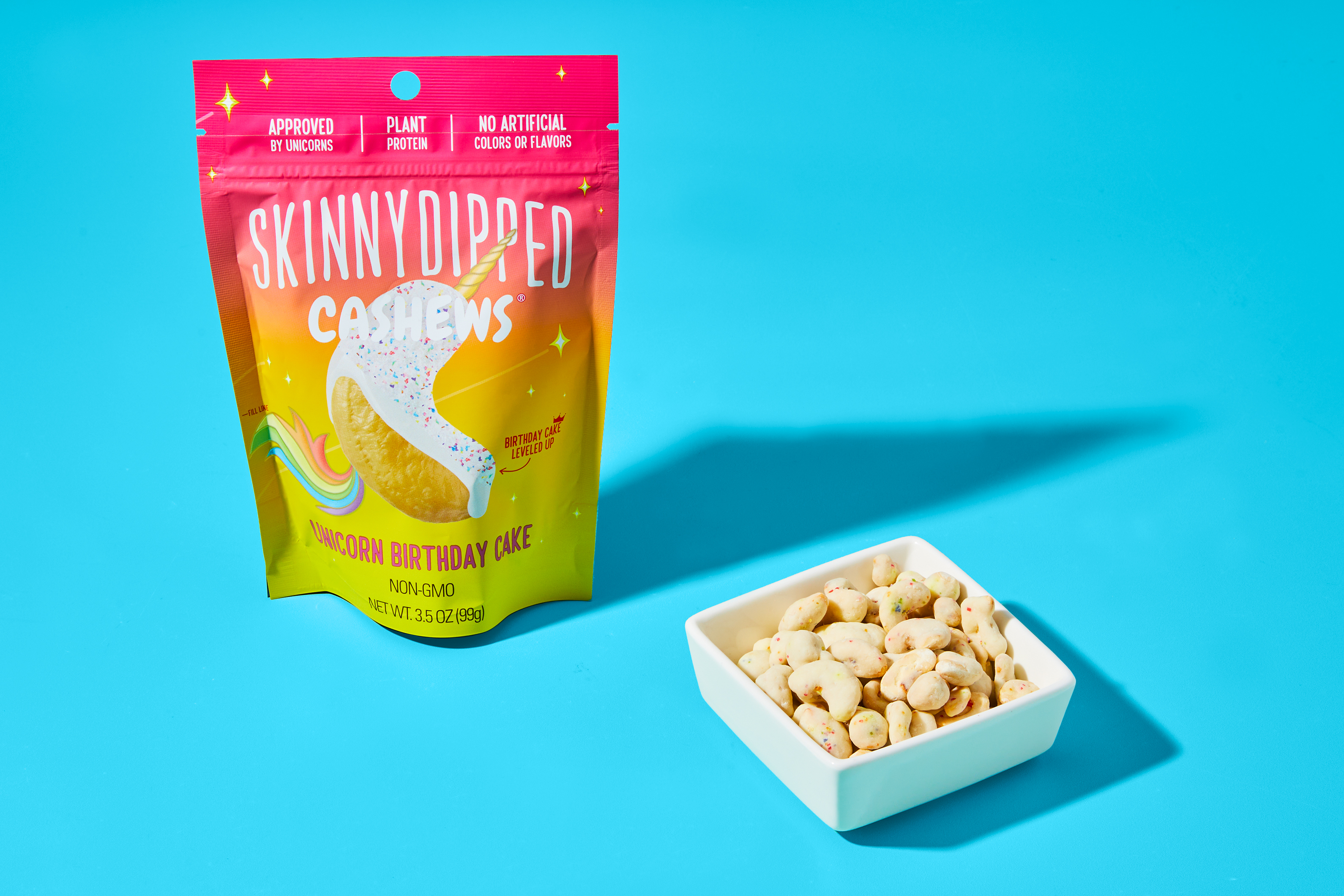 SkinnyDipped Unicorn Birthday Cake Cashews