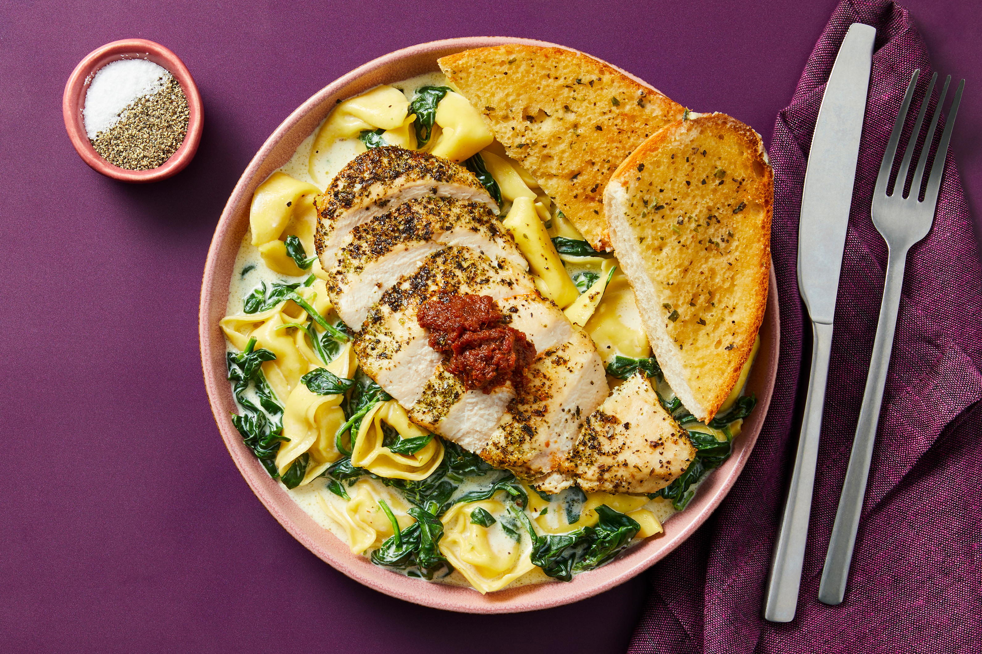 Tortelloni with Sun-Dried Tomato Chicken