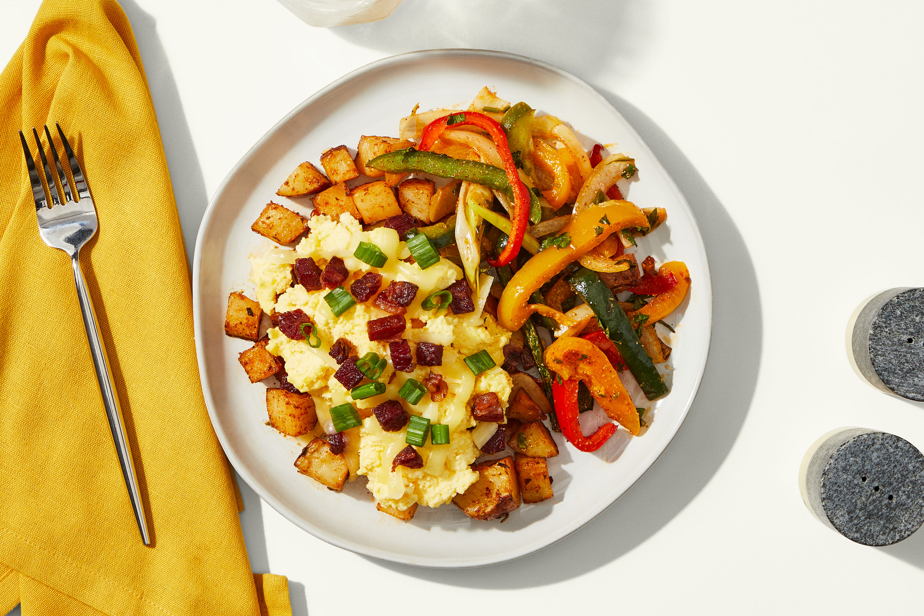 Potato, Bacon & Egg Breakfast Skillet