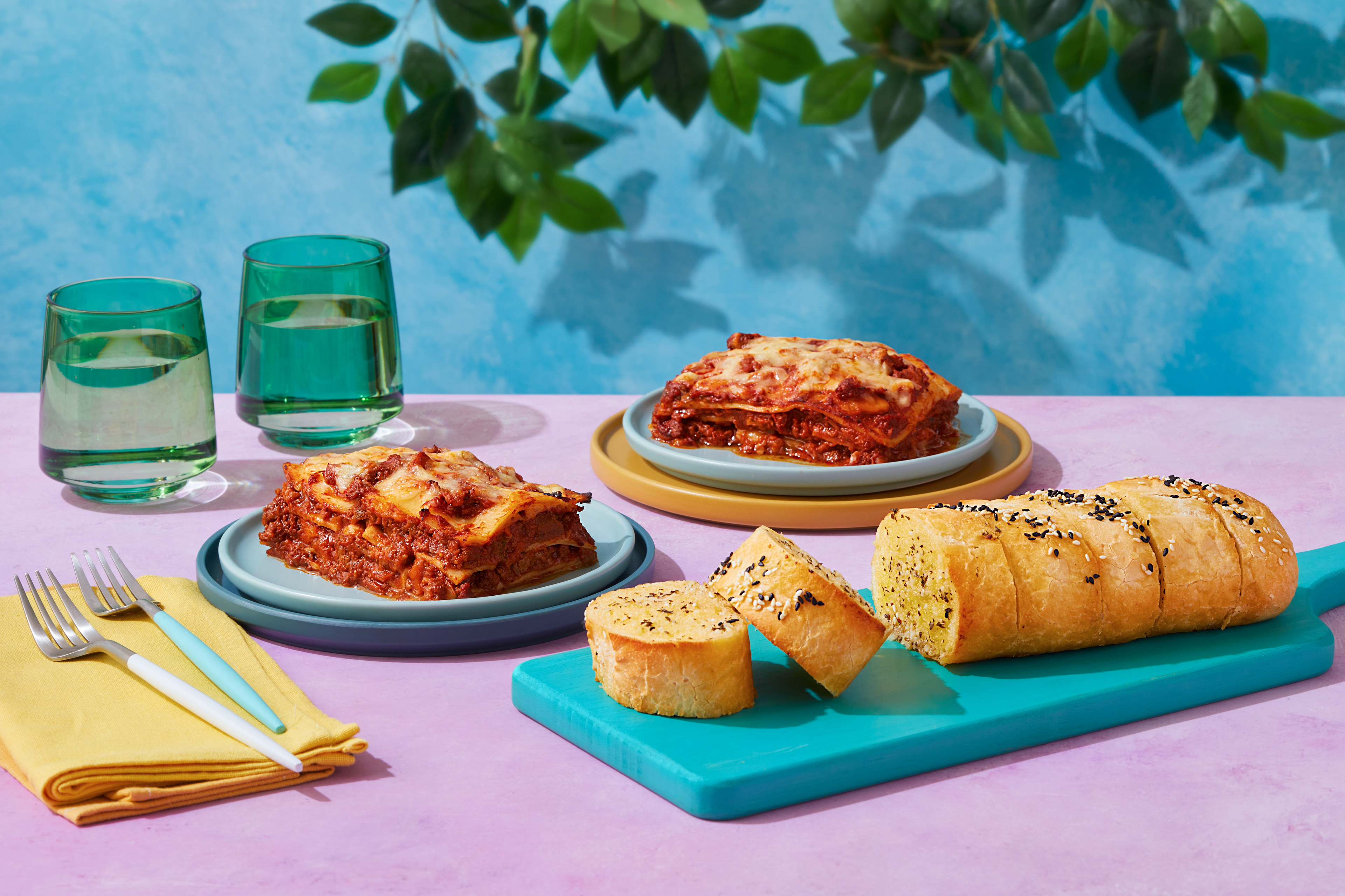 Beef Lasagne & Garlic Bread Bundle