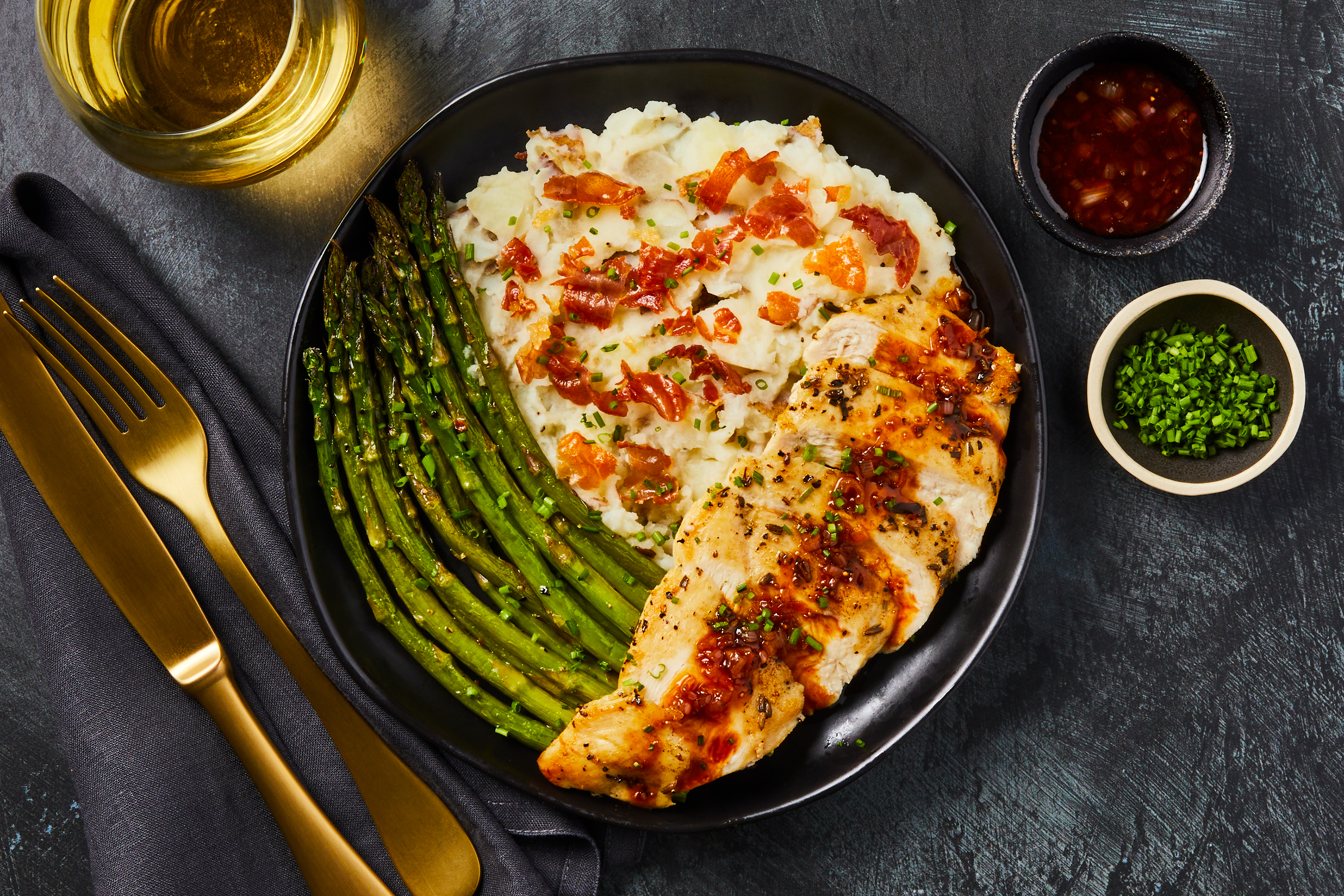 Herbed Chicken with Roasted Asparagus