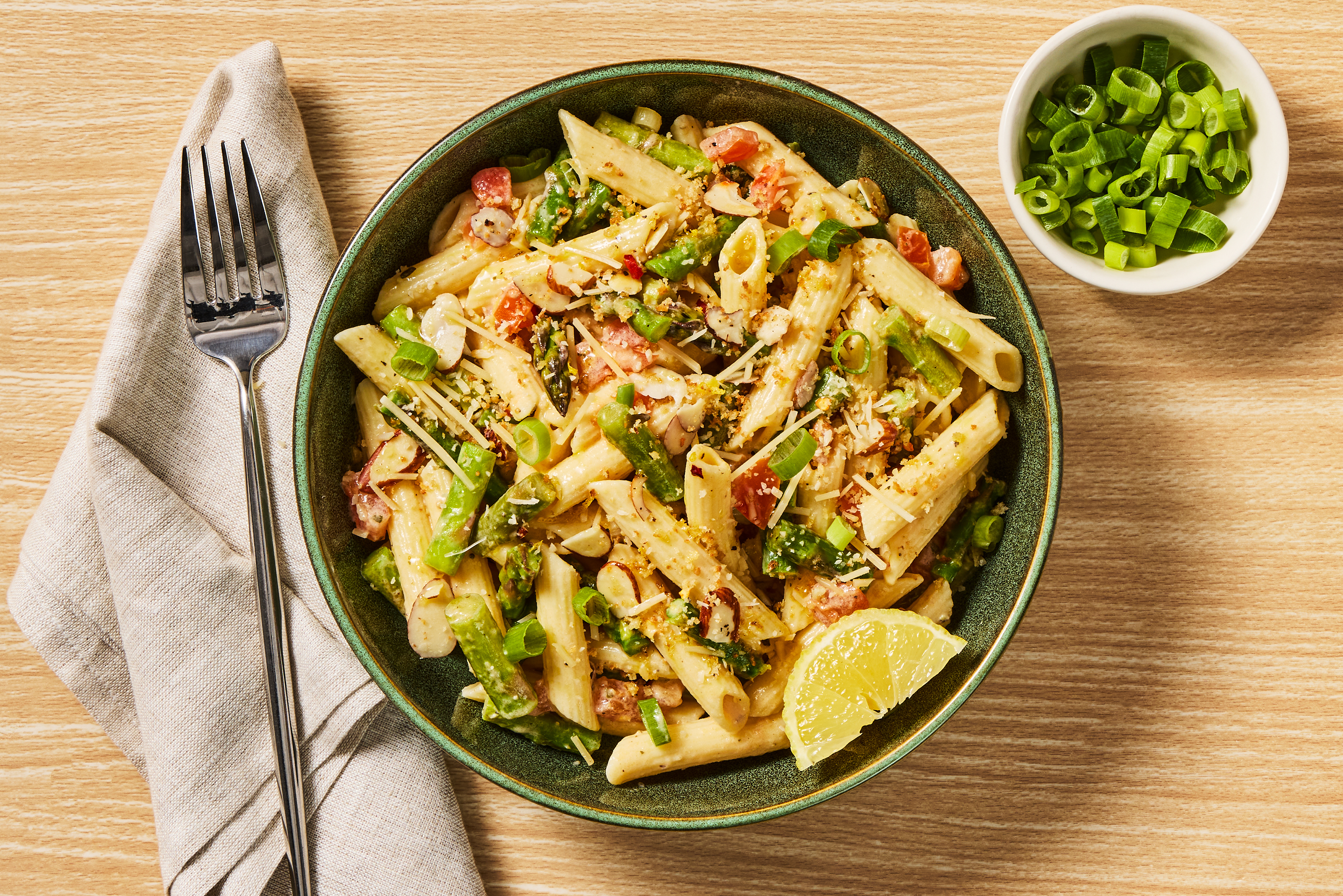 [SIDE VEG SWAP ASPARAGUS TO BRUSSELS SPROUTS] Roasted Garlic Herb Penne with Lemony Asparagus, Tomato, Crispy Panko & Toasted Almonds (D2V)