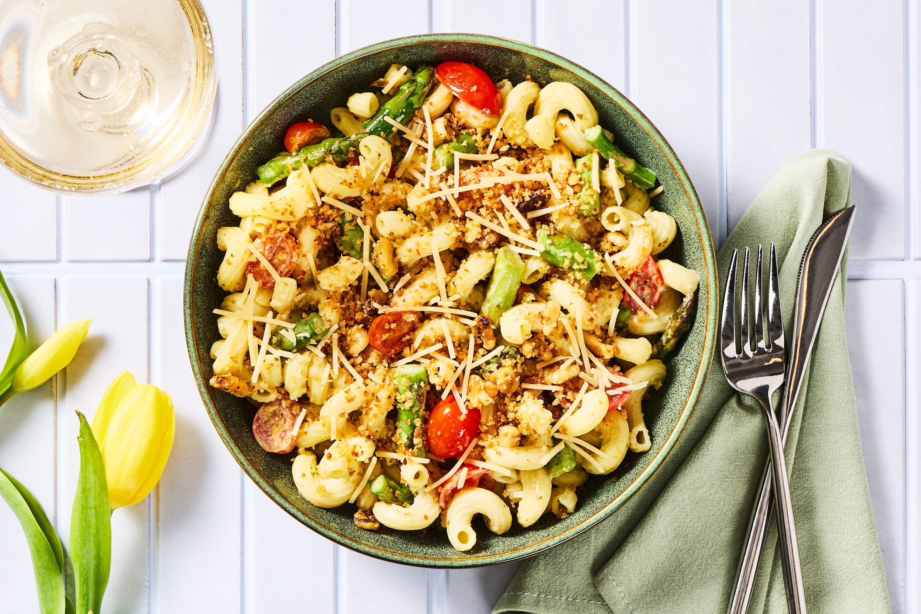 Pesto & Walnut Panko Cavatappi