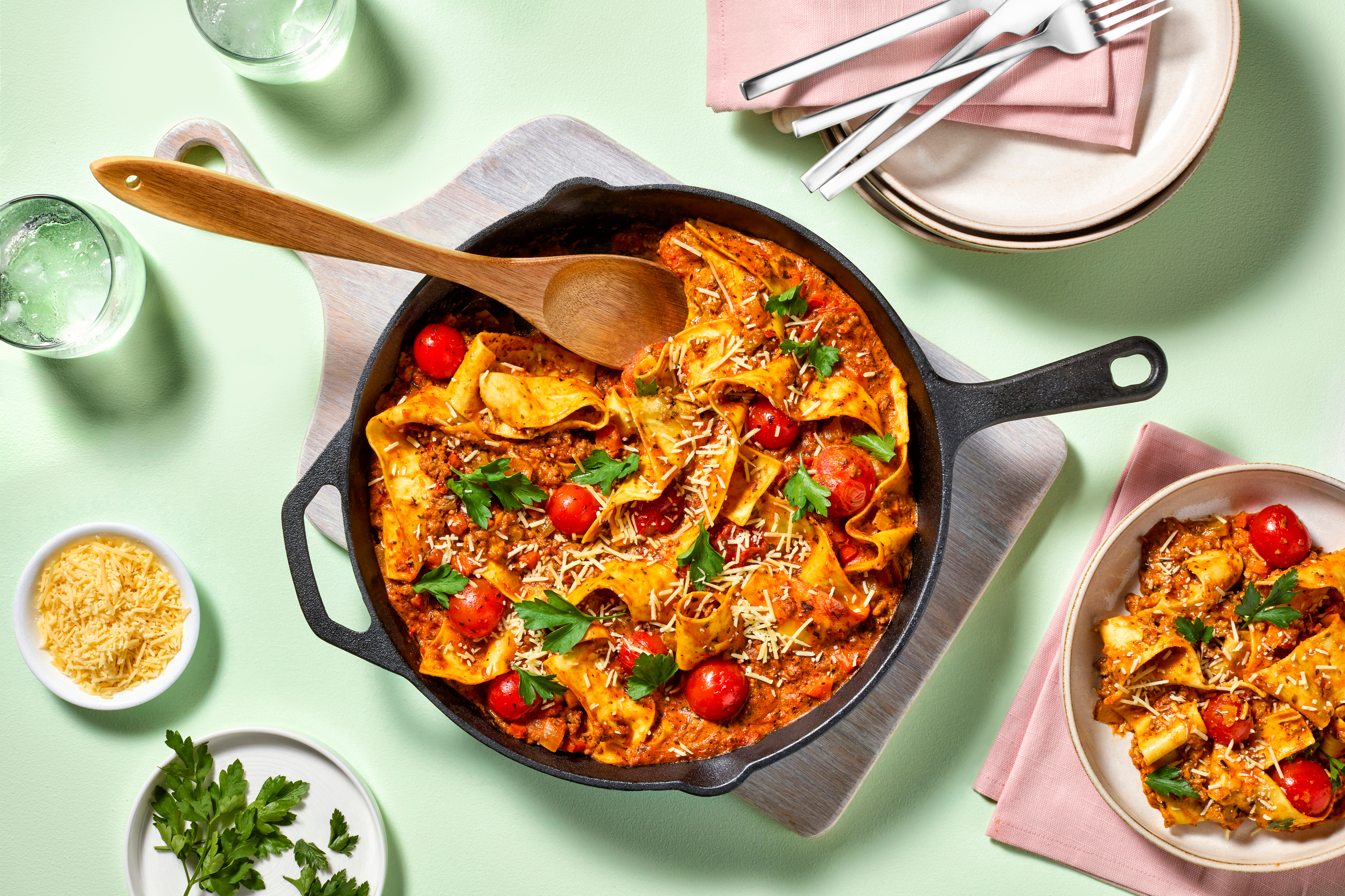 One-Pot Cheesy Beef Lasagne Soup 