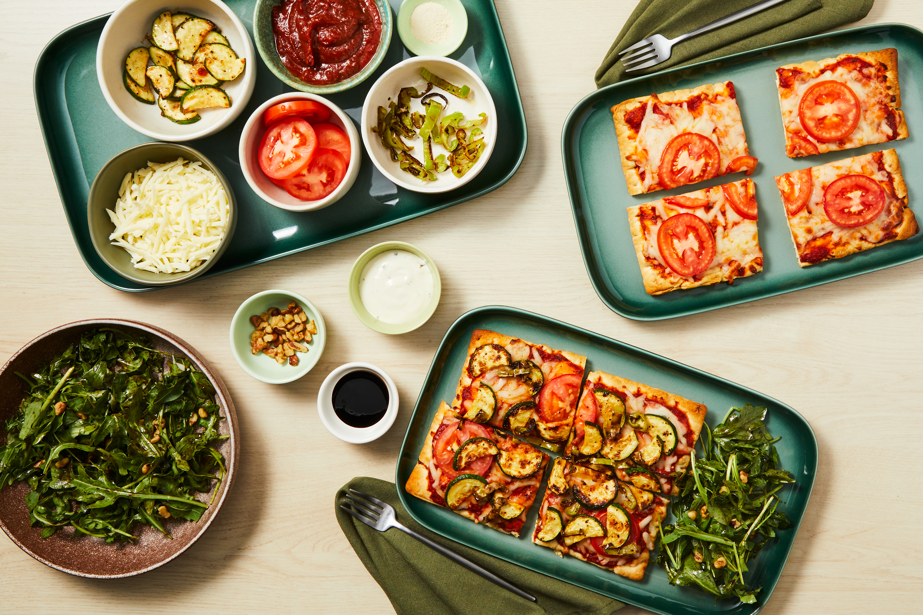 Veggie & Chicken Flatbread Pizza Bar