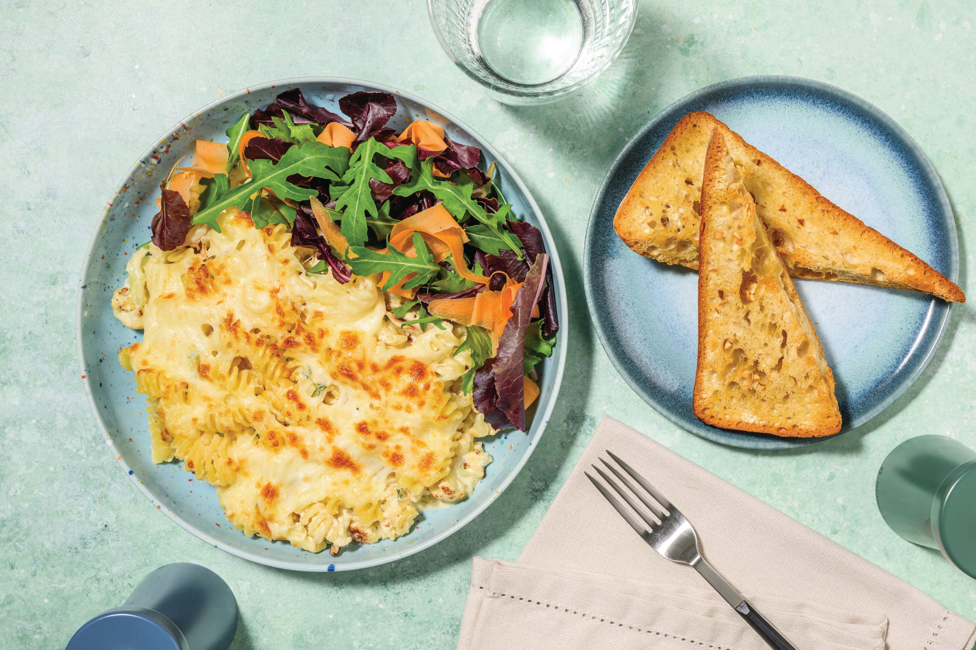 Cheesy Cauliflower Pasta Bake