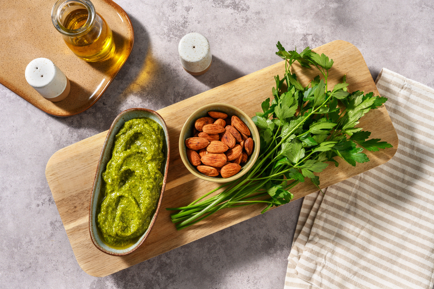 Basil Pesto, Roasted Almonds & Parsley