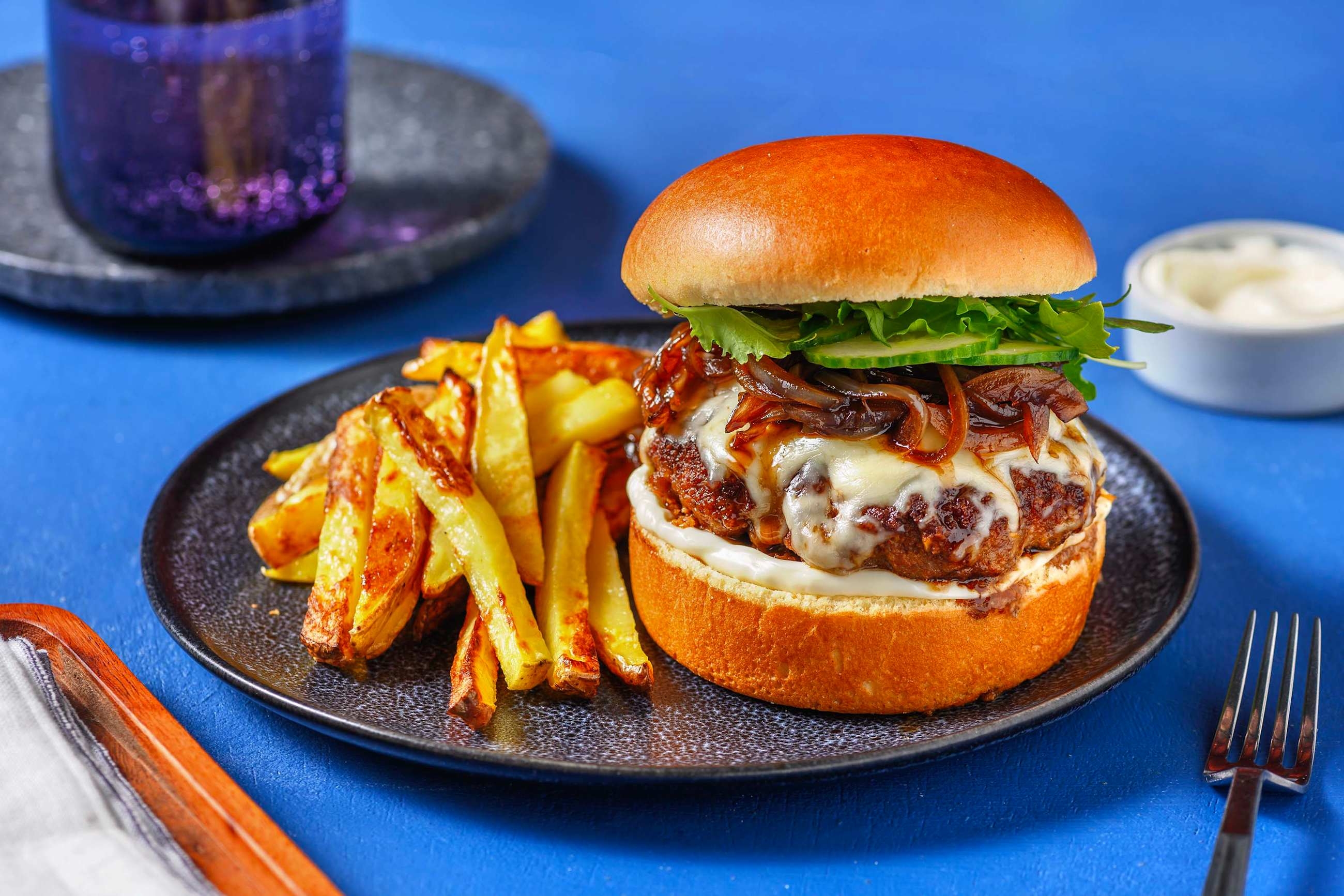 Beef, Pork & Halloumi Cheeseburger