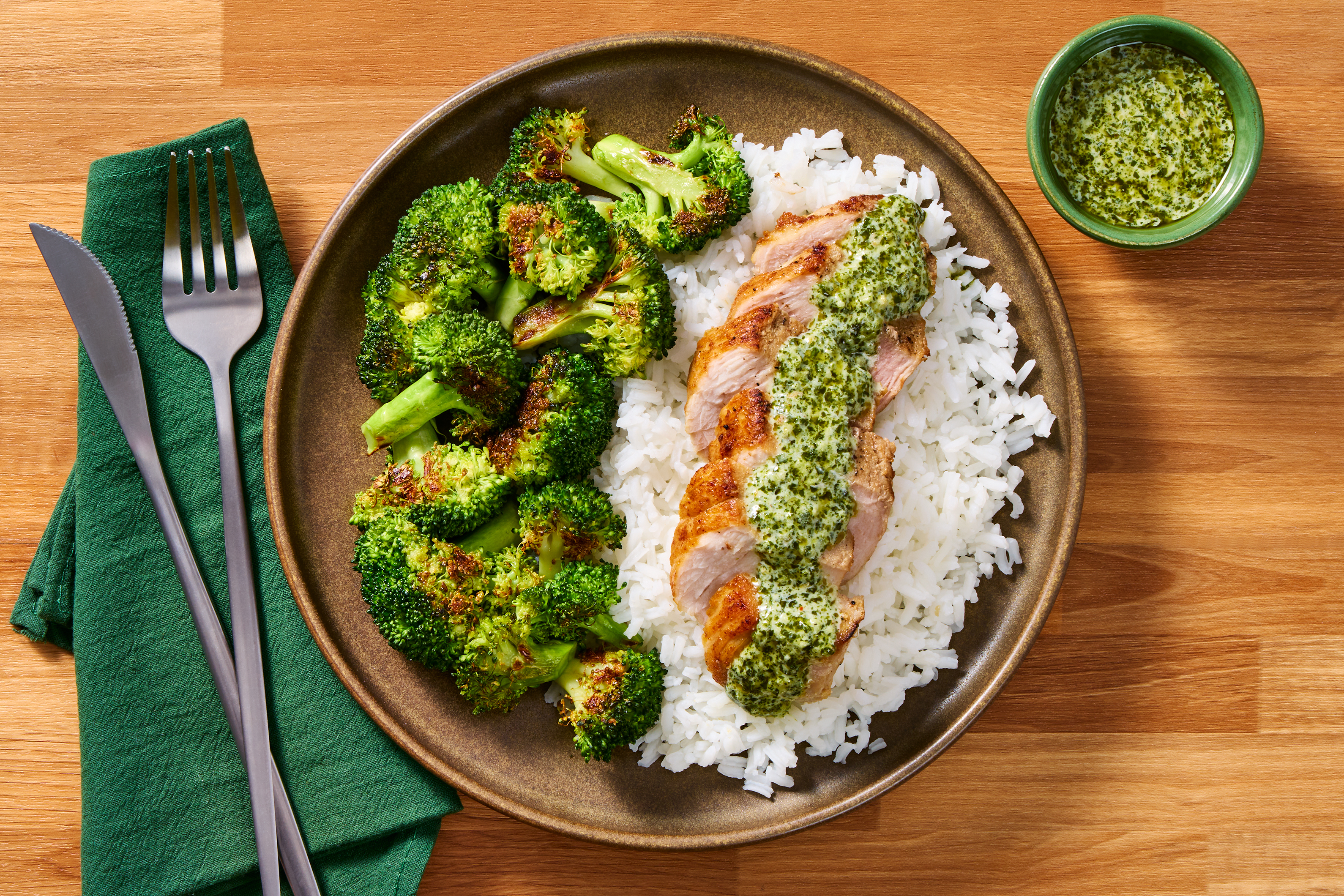 [SIDE VEG DOUBLE BROCCOLI] MA/CA Only Compliant CalSmart Roasted Pork Tenderloin with Creamy Chimichurri, Rice, & Garlic Broccoli