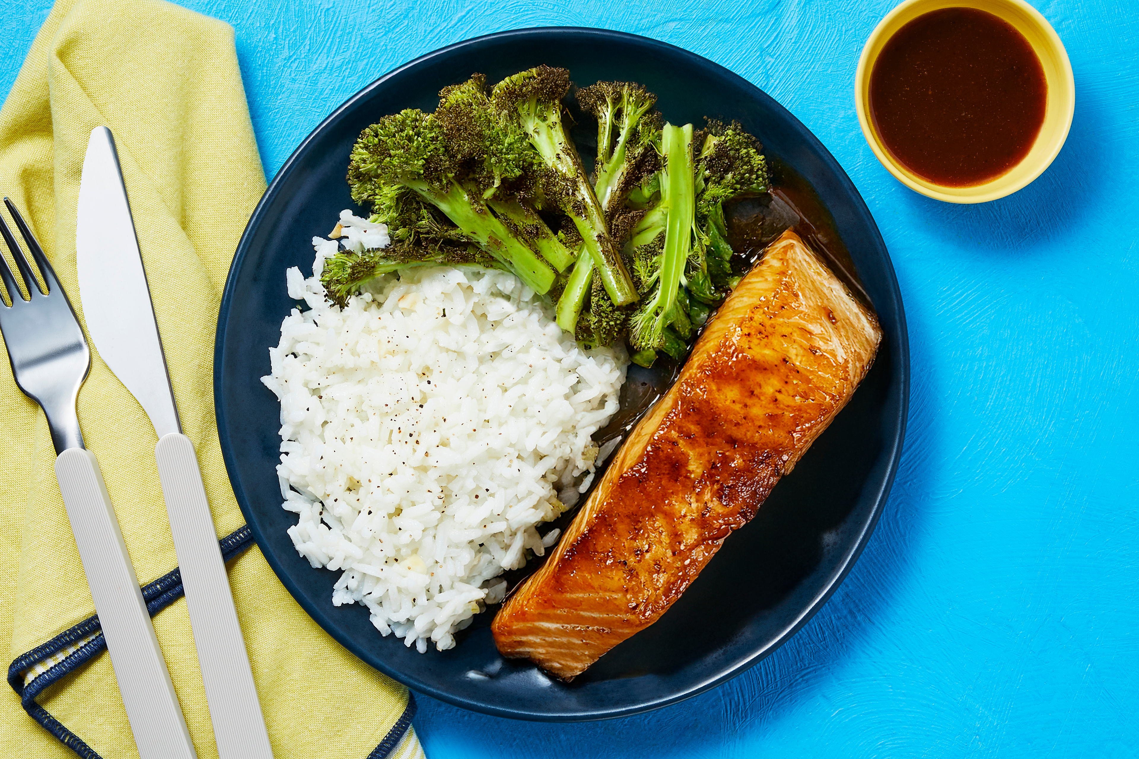 Sweet ’n’ Spicy Apricot Salmon
