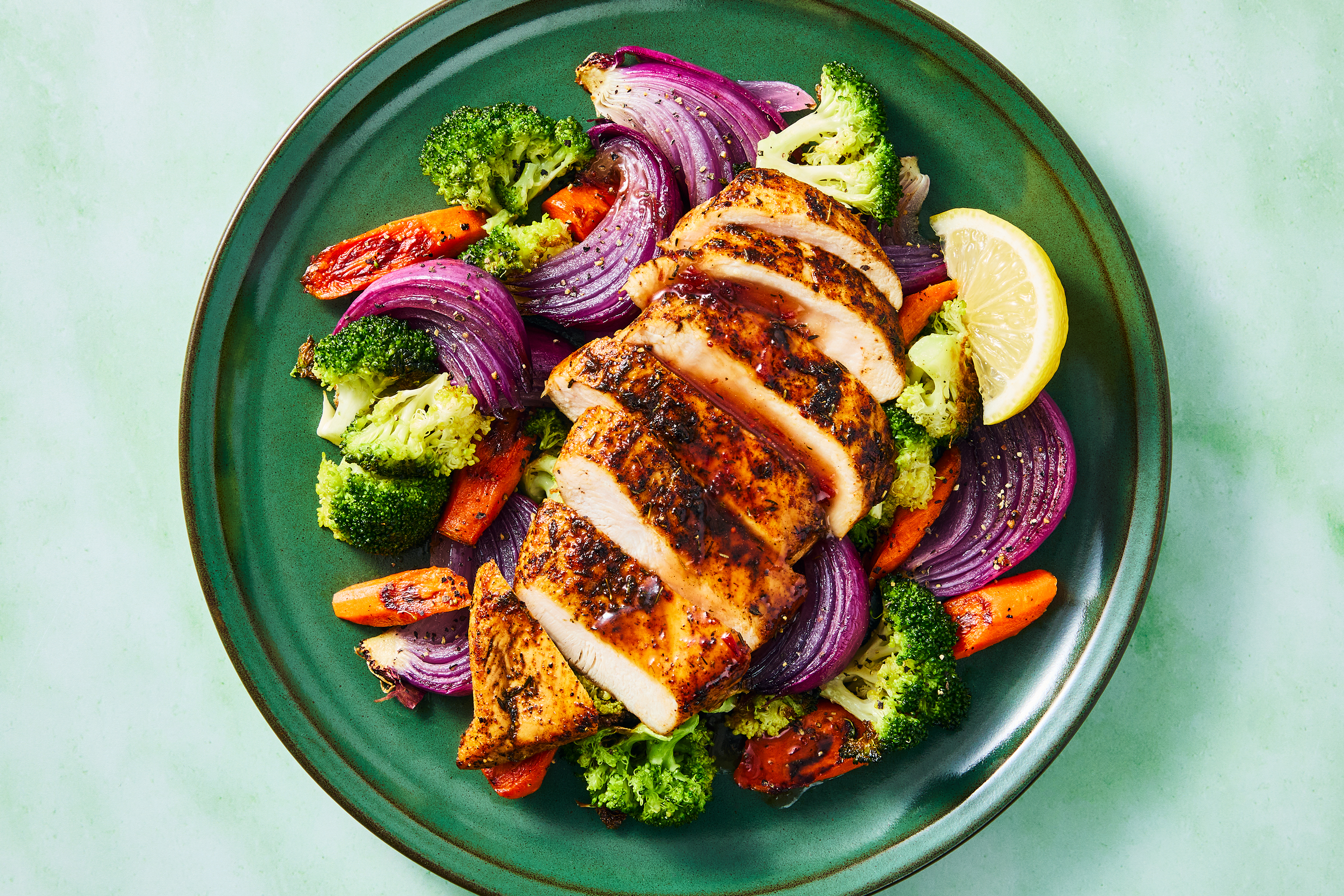 [PROTEIN DOUBLE CHICKEN CUTLETS] Fall Chicken with Cranberry Thyme Sauce and Roasted Broccoli