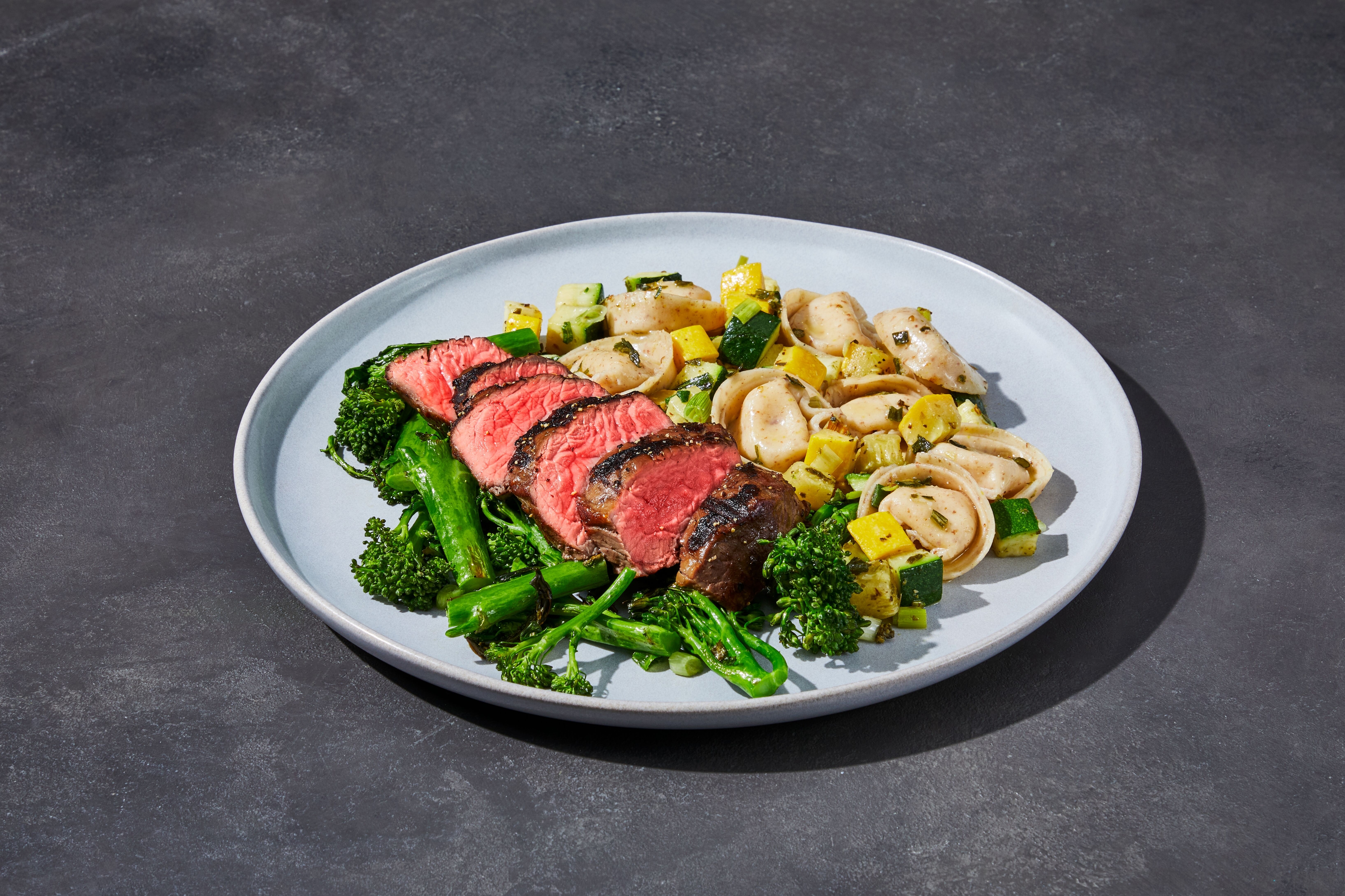 Smoky Garlic Filet Mignon & Broccolini