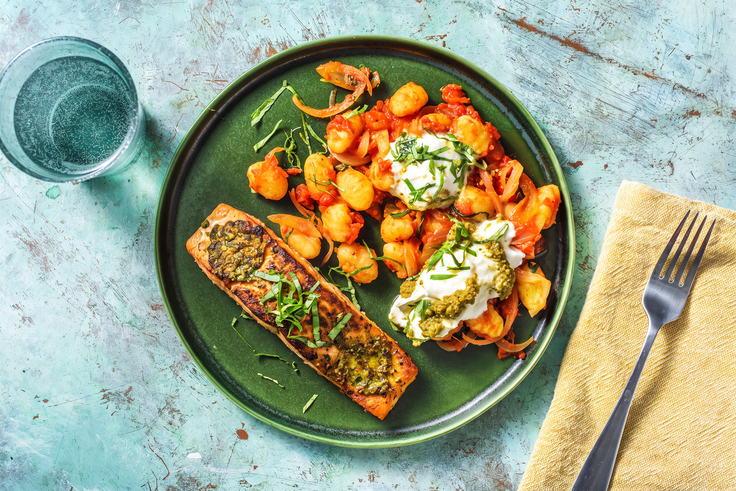 Lachsfilet mit Gnocchi 