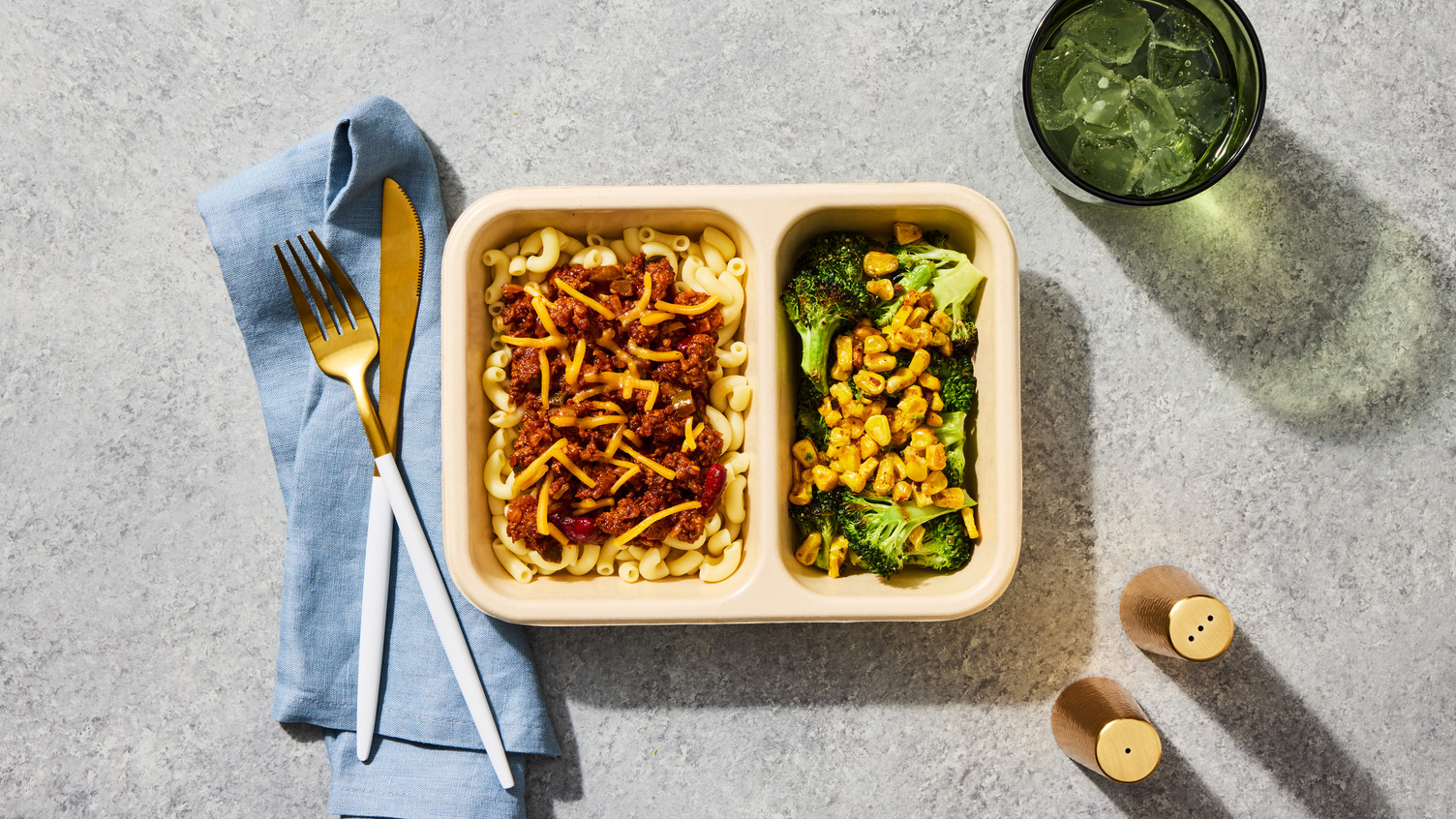 Ground Pork Chili & Cheddar Mac