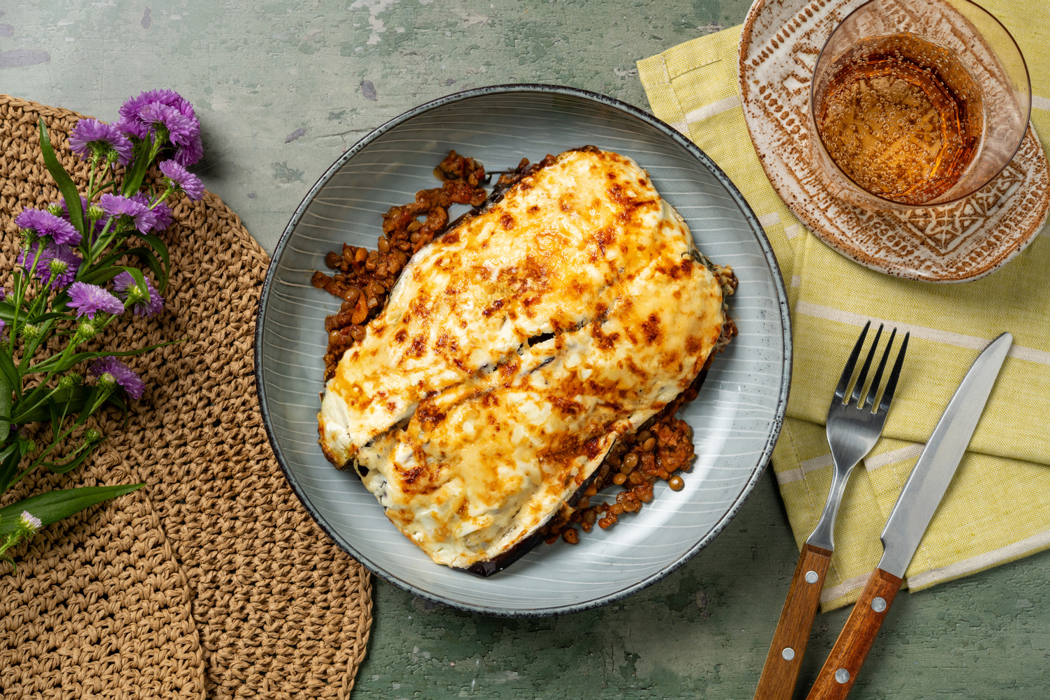 Moussaka met vegetarisch gehakt en aubergine