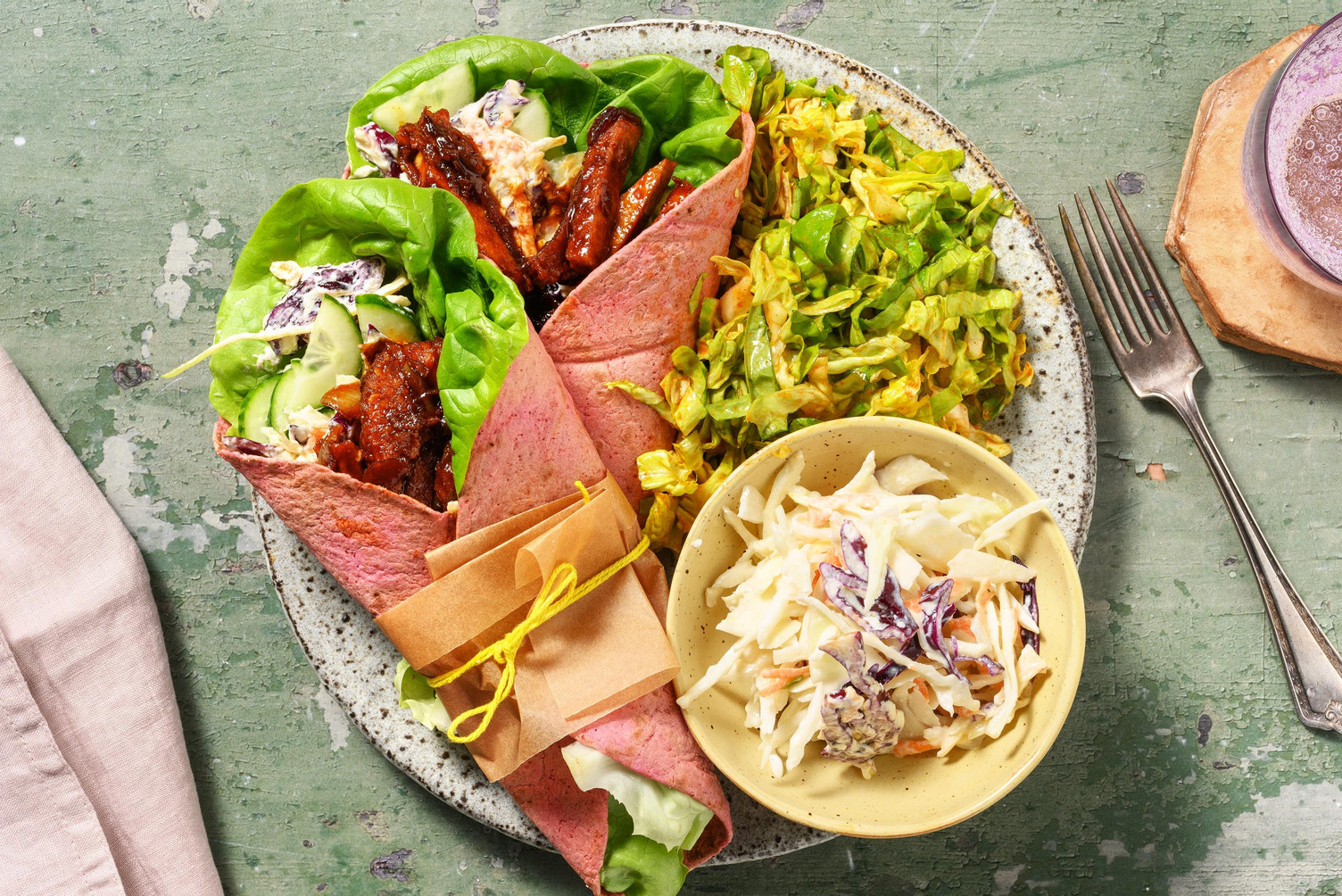 Vegan wrap met crispy ‘kip’nuggets