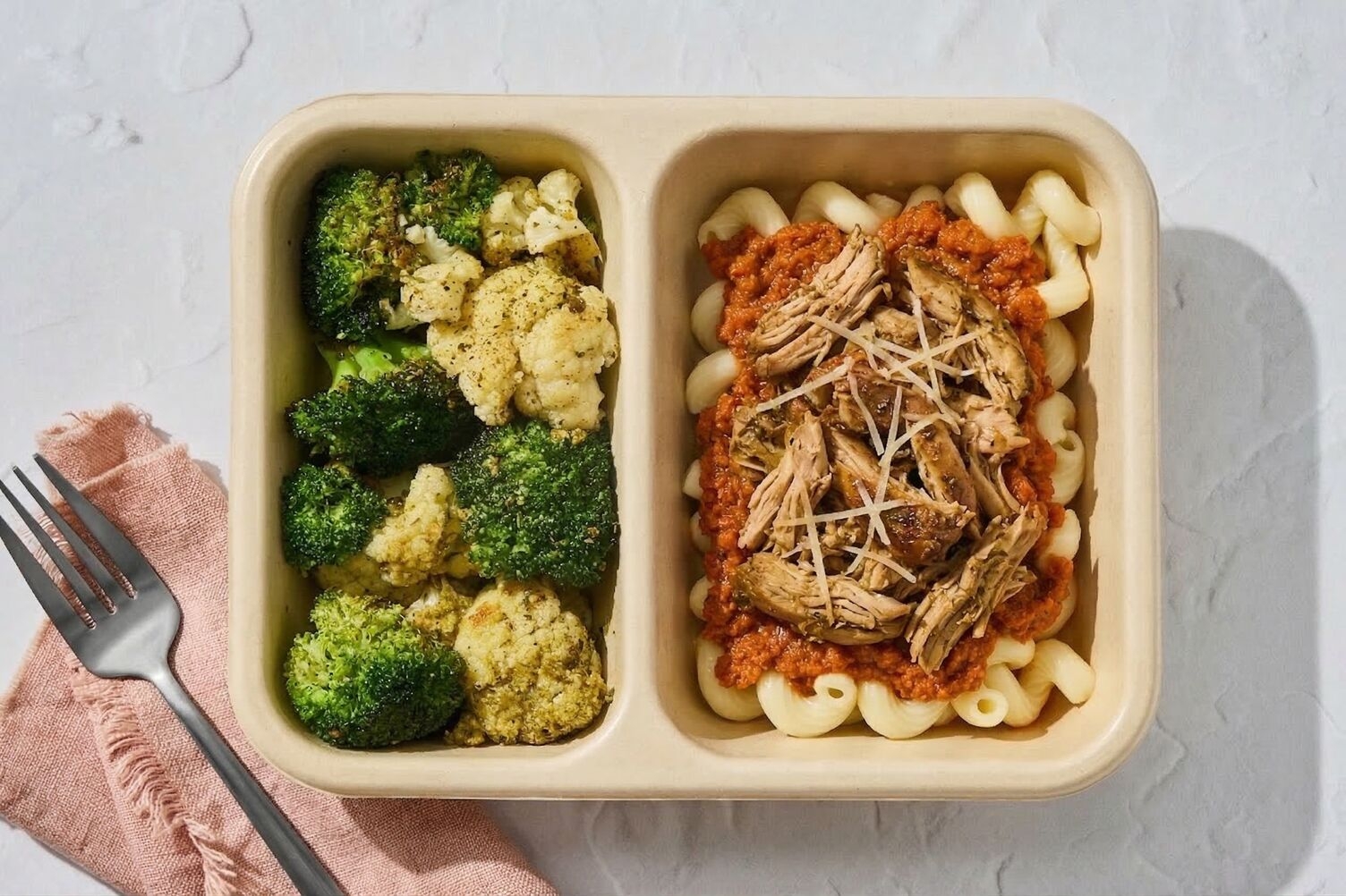 Cavatappis au poulet et poivrons rouges rôtis