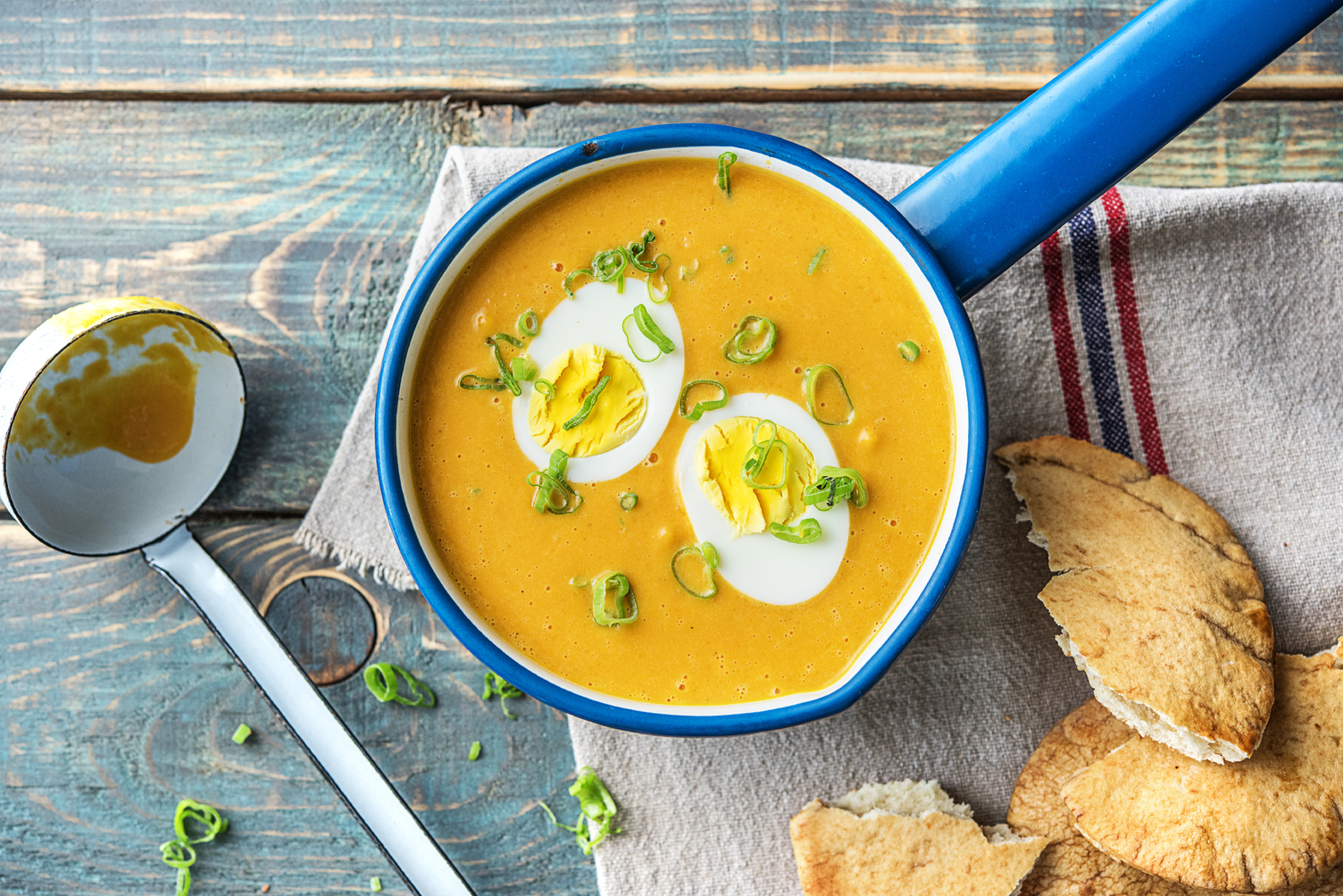 Soupe de légumes au beurre de cacahuètes