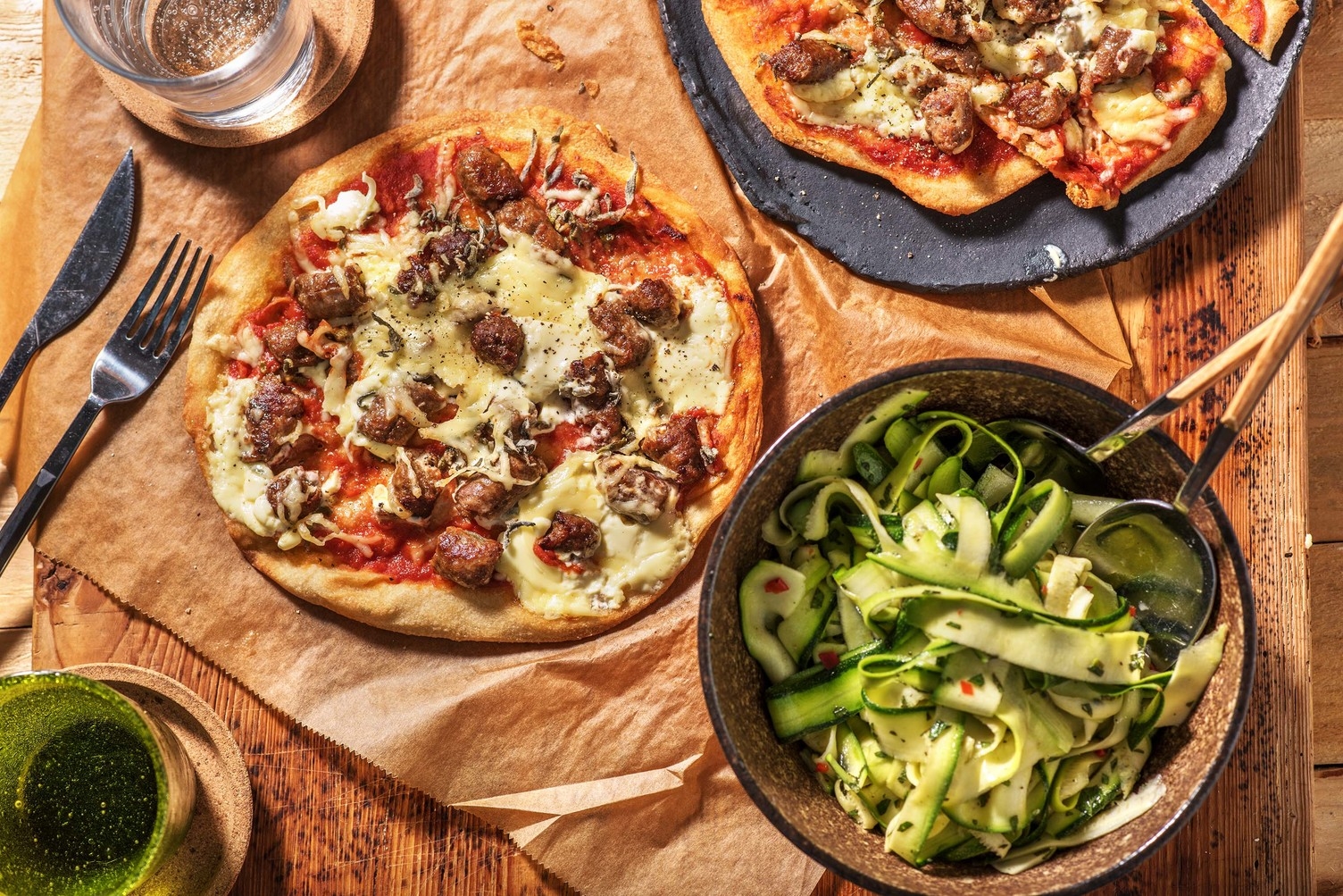 Pizza sur naan : chorizo, ricotta & sauge