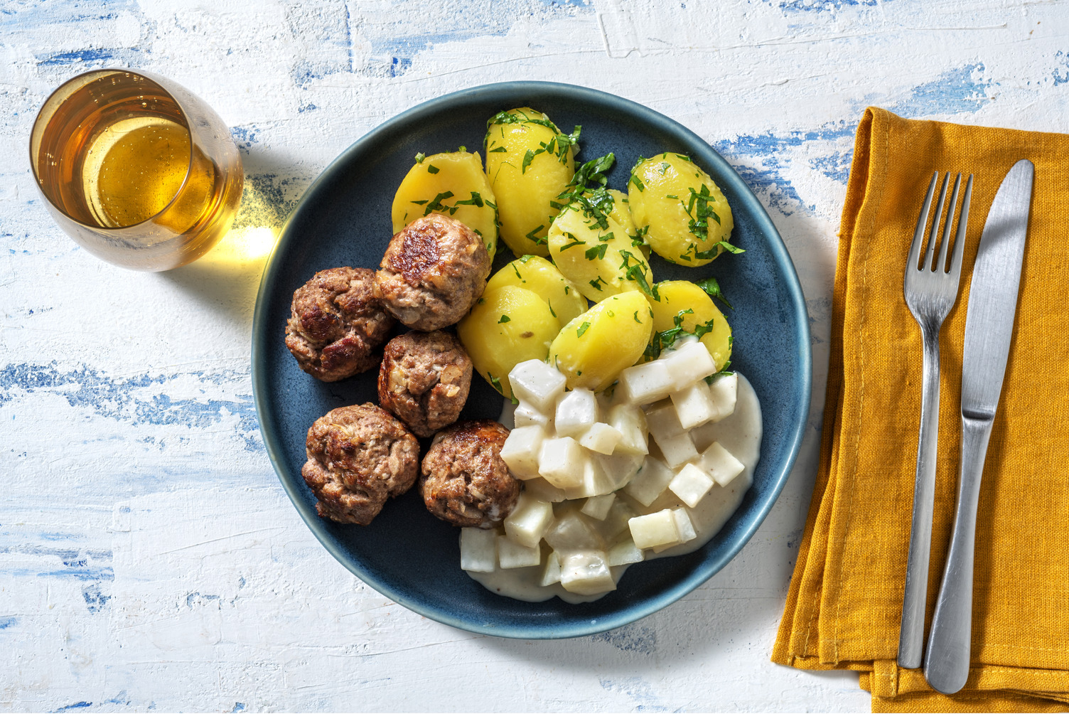 Doppelt Bouletten vom Weiderind mit Rahmkohlrabi