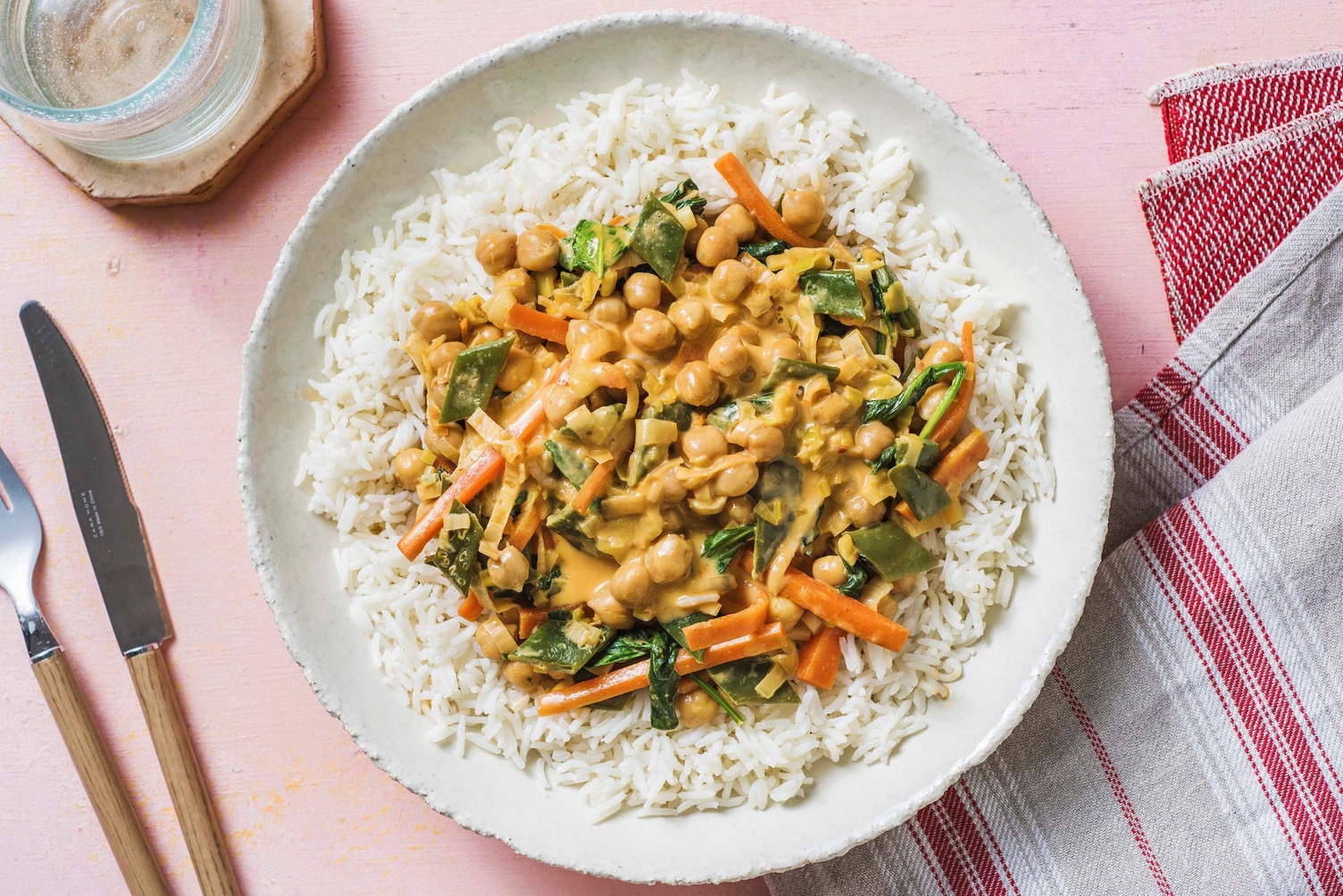 Milde curry met spinazie en kikkererwten