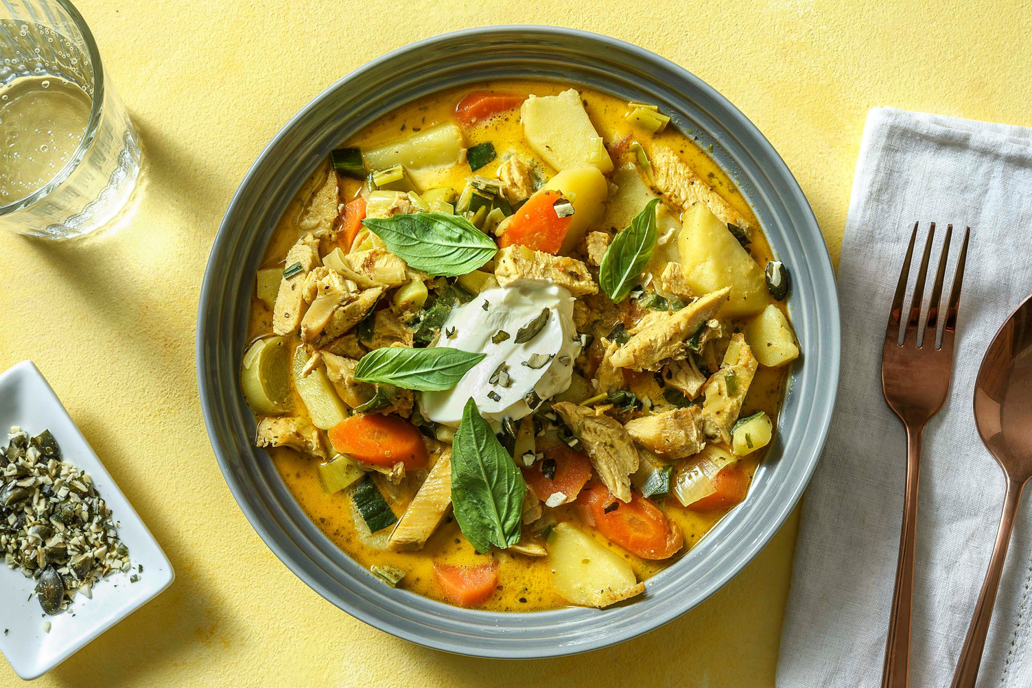 Vier-Jahreszeiten Eintopf mit Poulet & Lauch