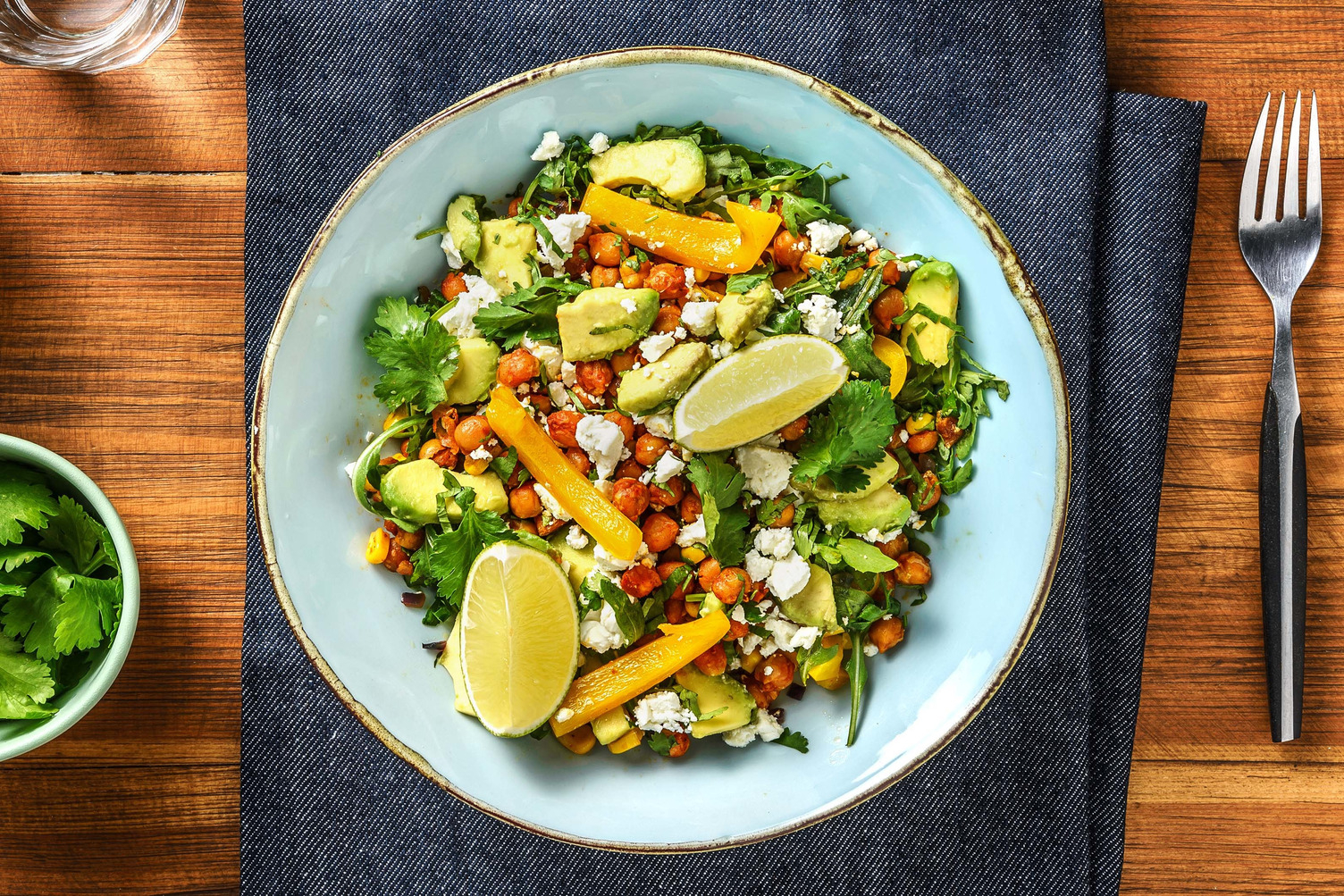 Salade orientale, pois-chiches, avocat & feta