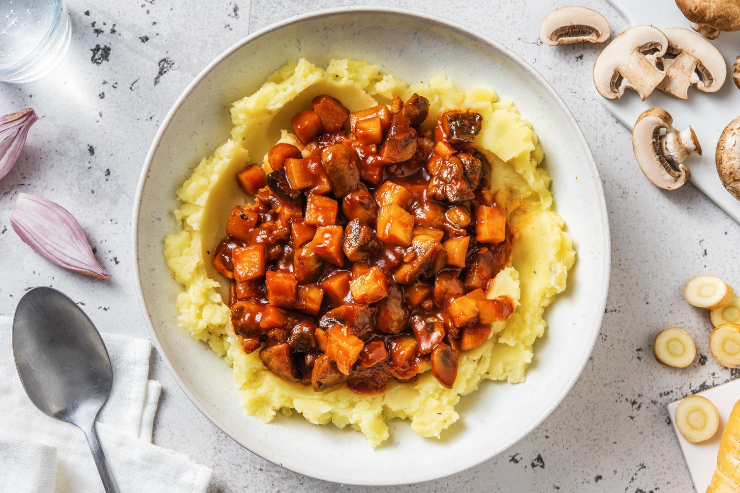 Vegetarisch stoofpotje met cranberrychutney