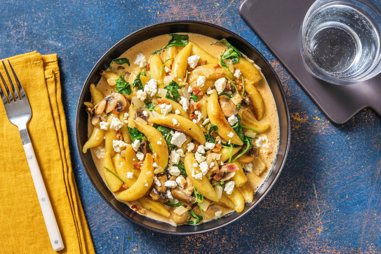 Grünkohl-Schupfnudel-Pfanne mit extra Bio-Feta