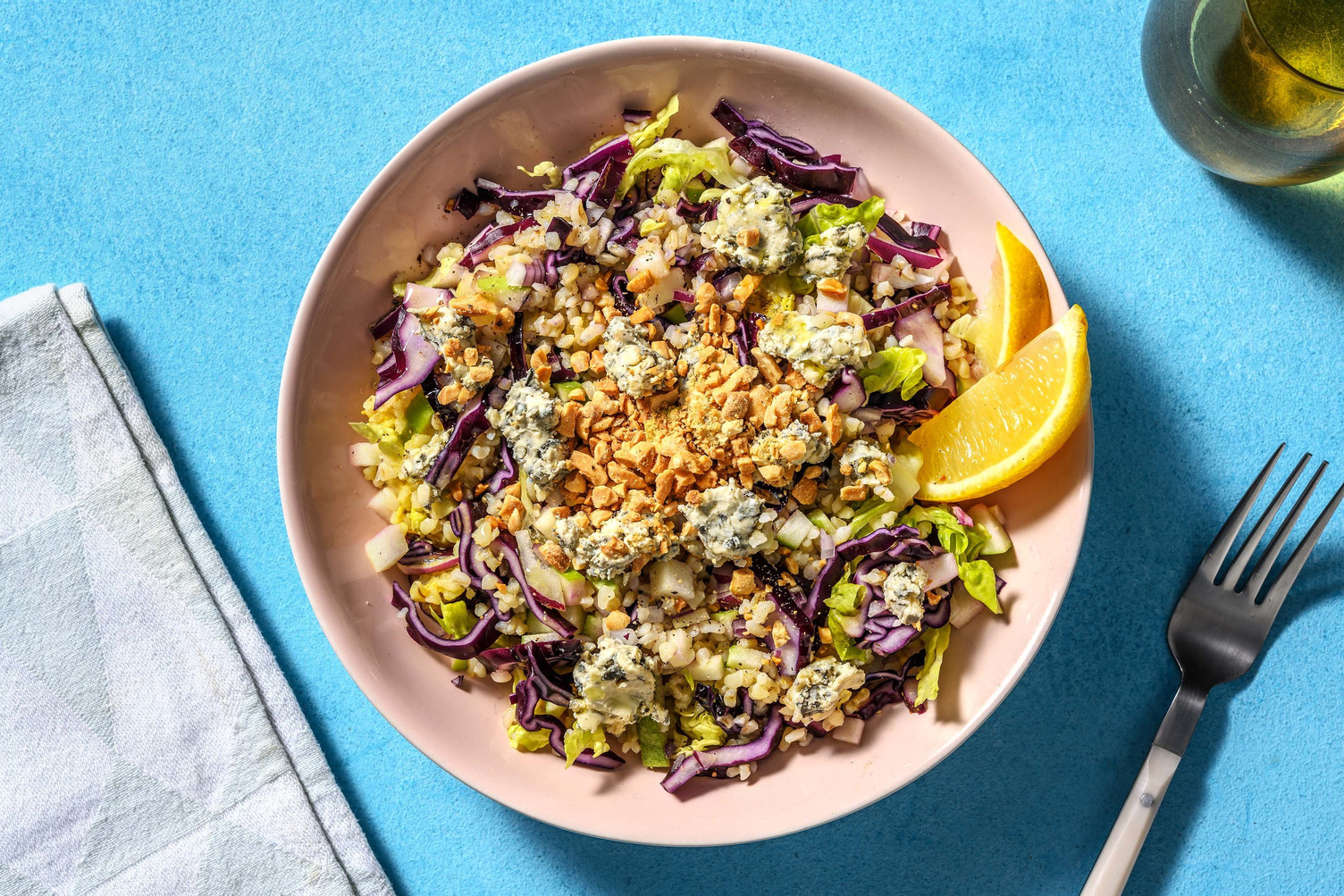 Salade hivernale de boulgour, chou rouge & pomme