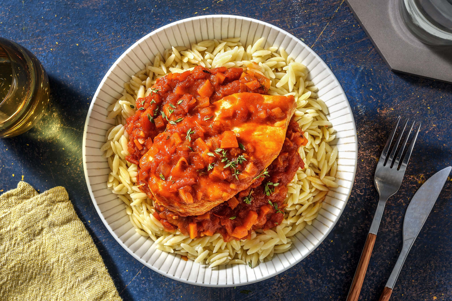 Filet de poulet & orzo en sauce tomate maison