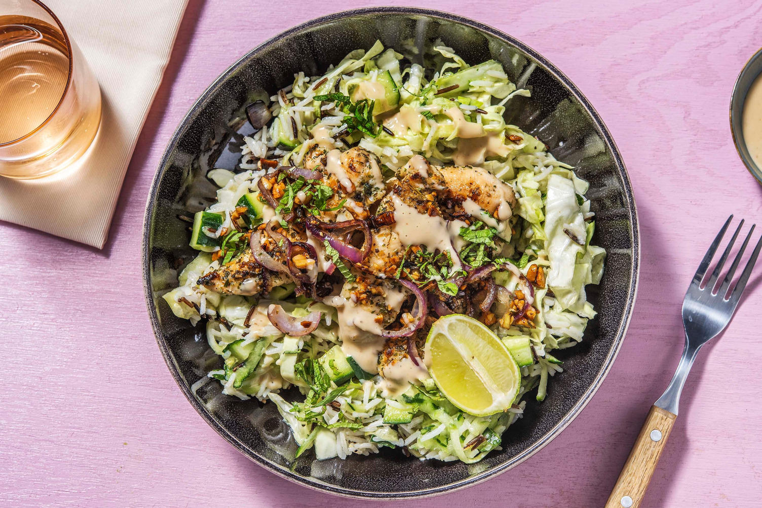 Kylling- og peanøttsalat