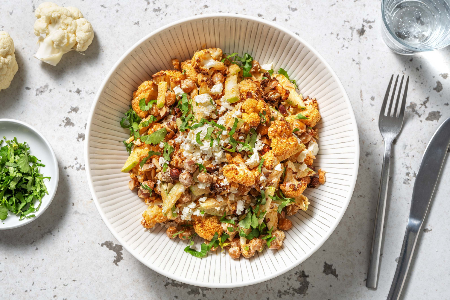 Salade de chou-fleur et pois chiches rôtis