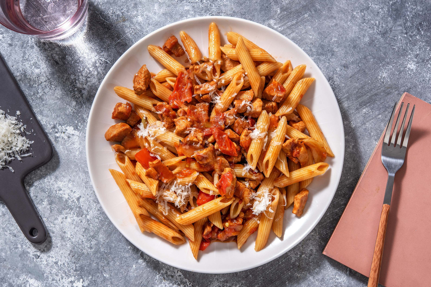 Svinekød i tomatsauce