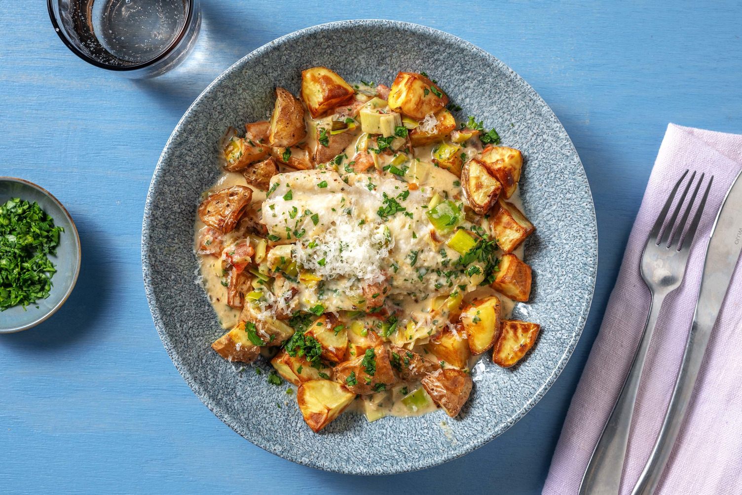 Sej i cremet tomatsauce 