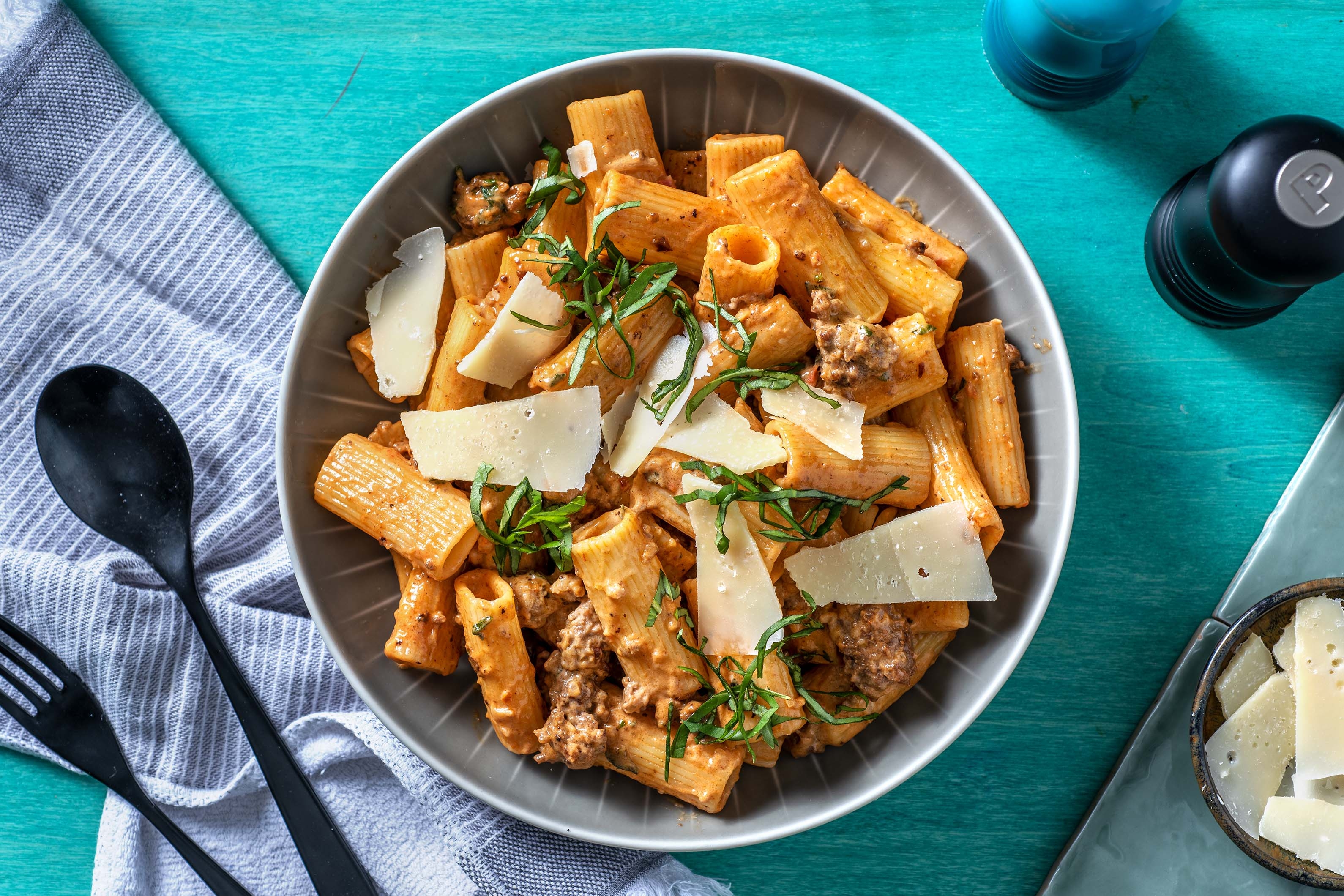 One-Pot: Rigatoni mit Rindshackfleisch
