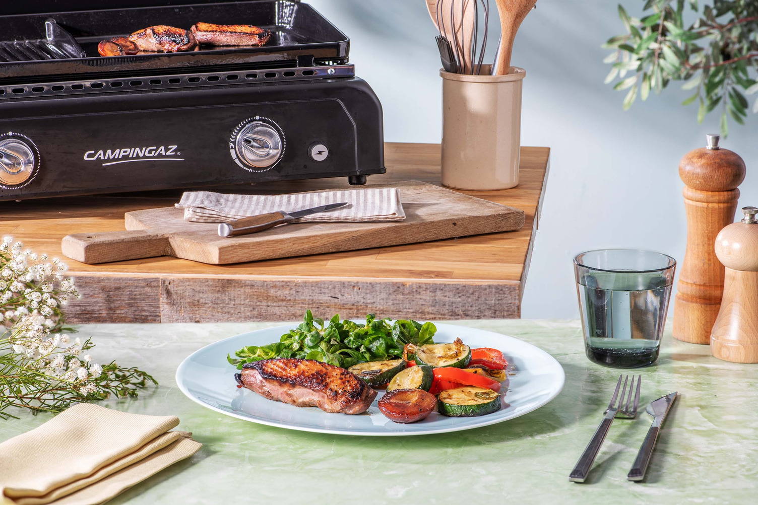 Filet de canette, sauce soja & pêche