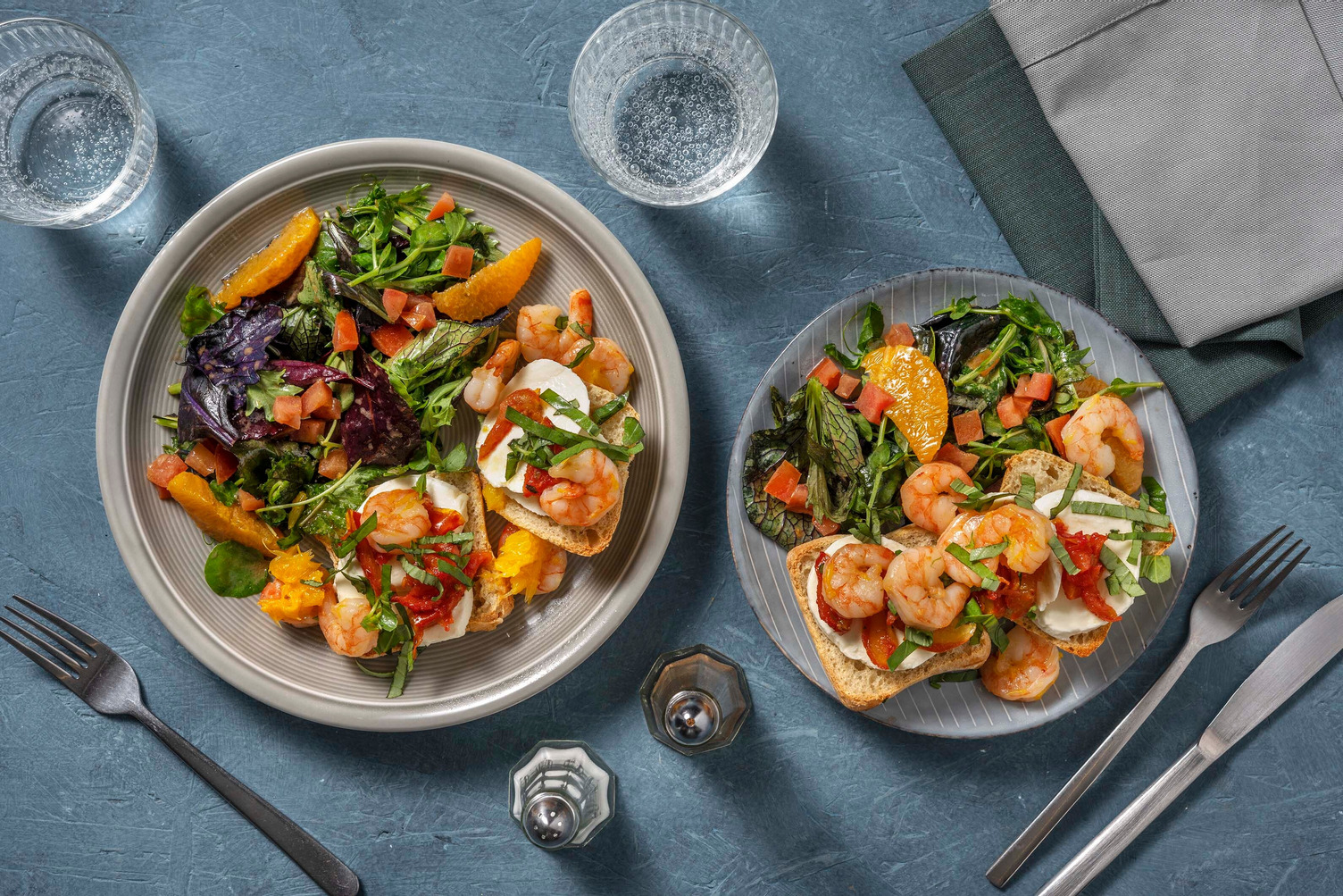 Bruschetta crevettes & fior di latte