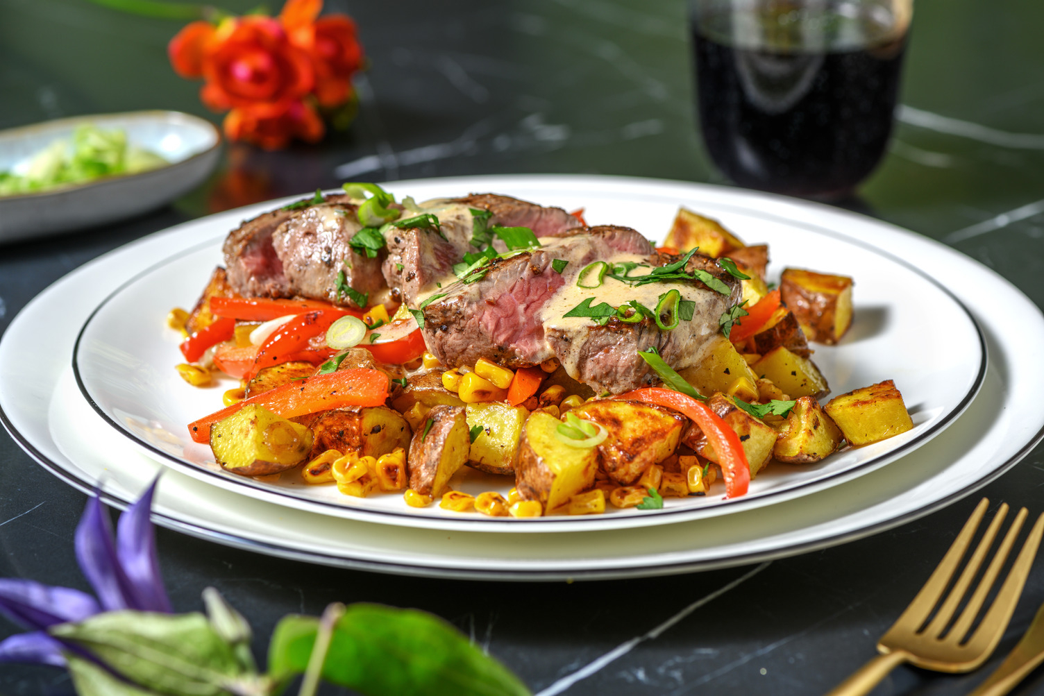 Steak and Creamy Chipotle Sauce