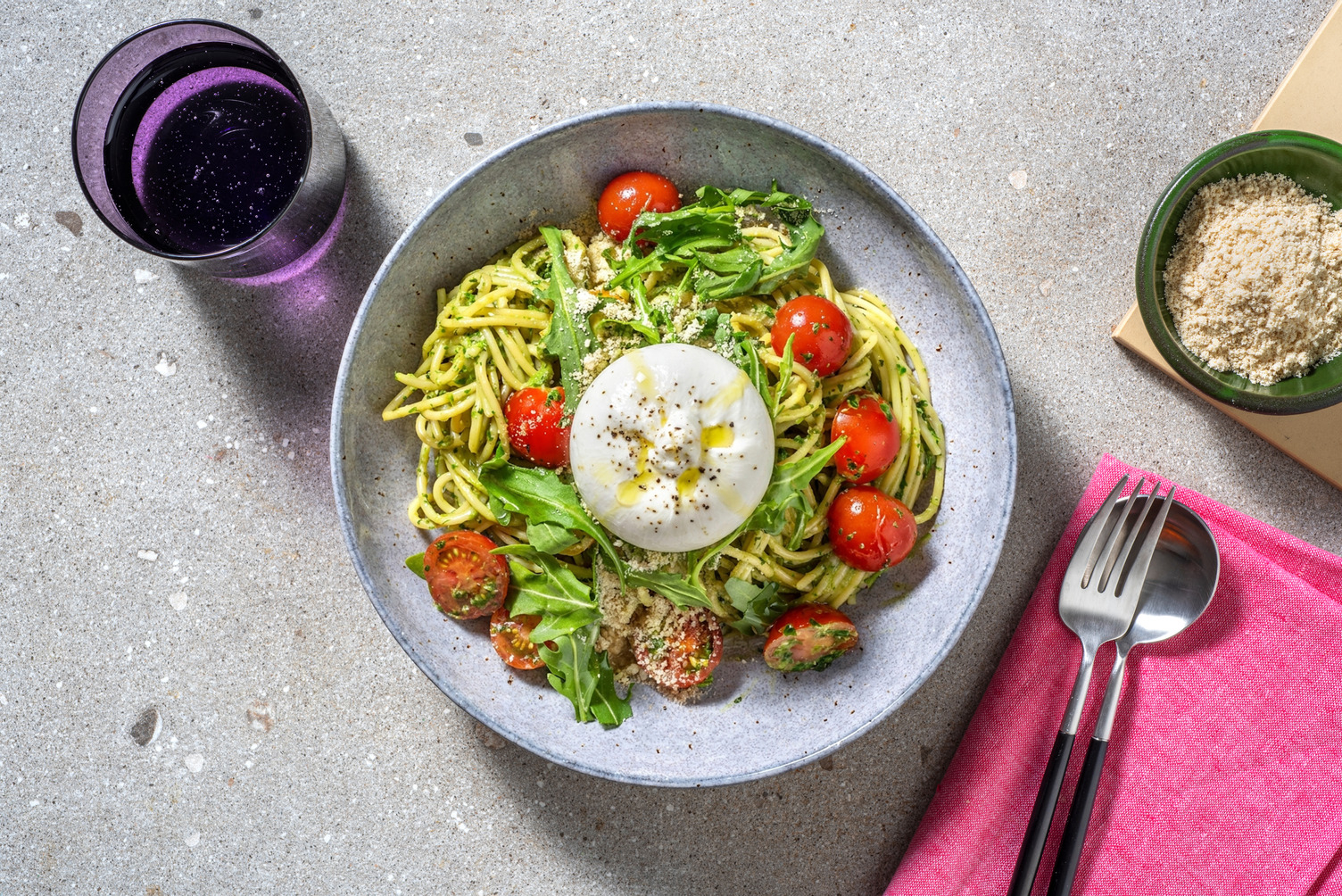Pasta Verde mit Burrata