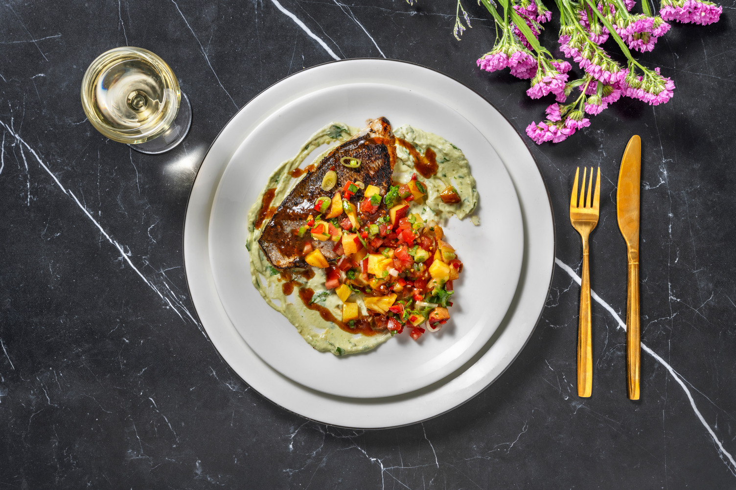 Filet de daurade & salsa à la nectarine