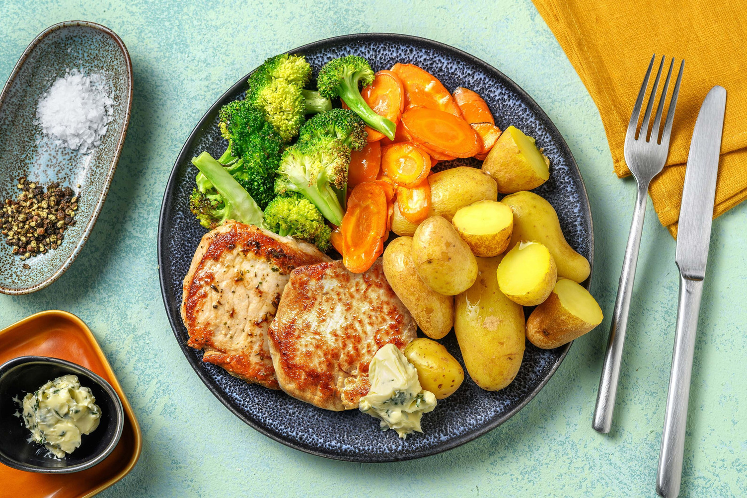 Hvidløgsmarineret svineschnitzel