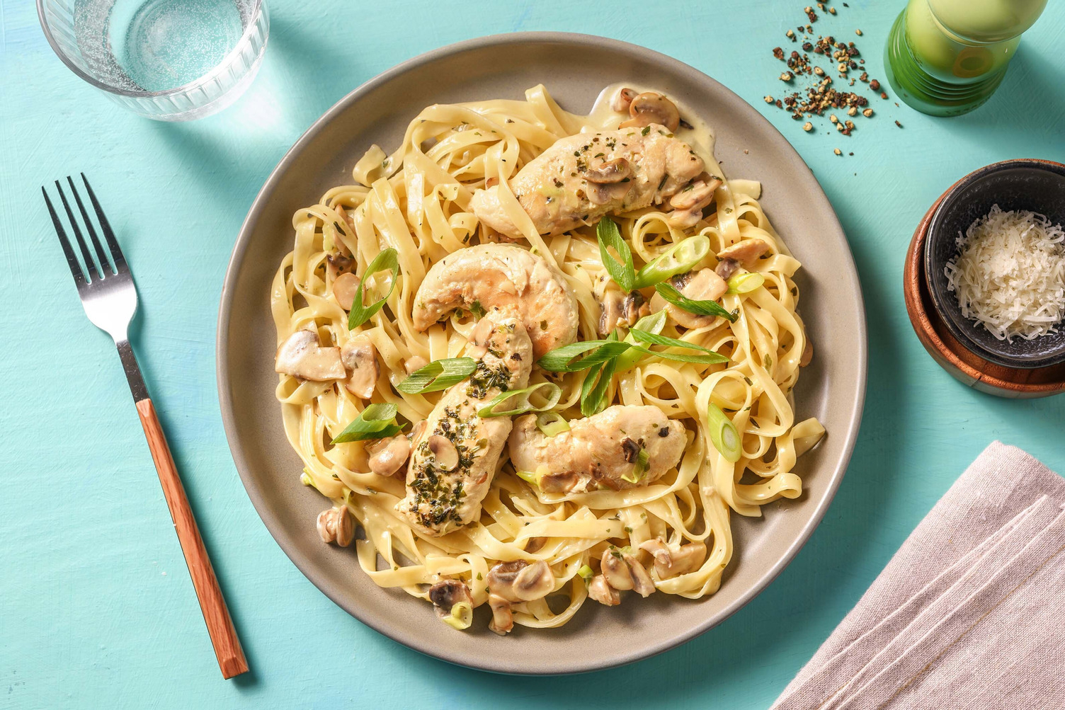 Creamy Chicken & Mushroom pasta