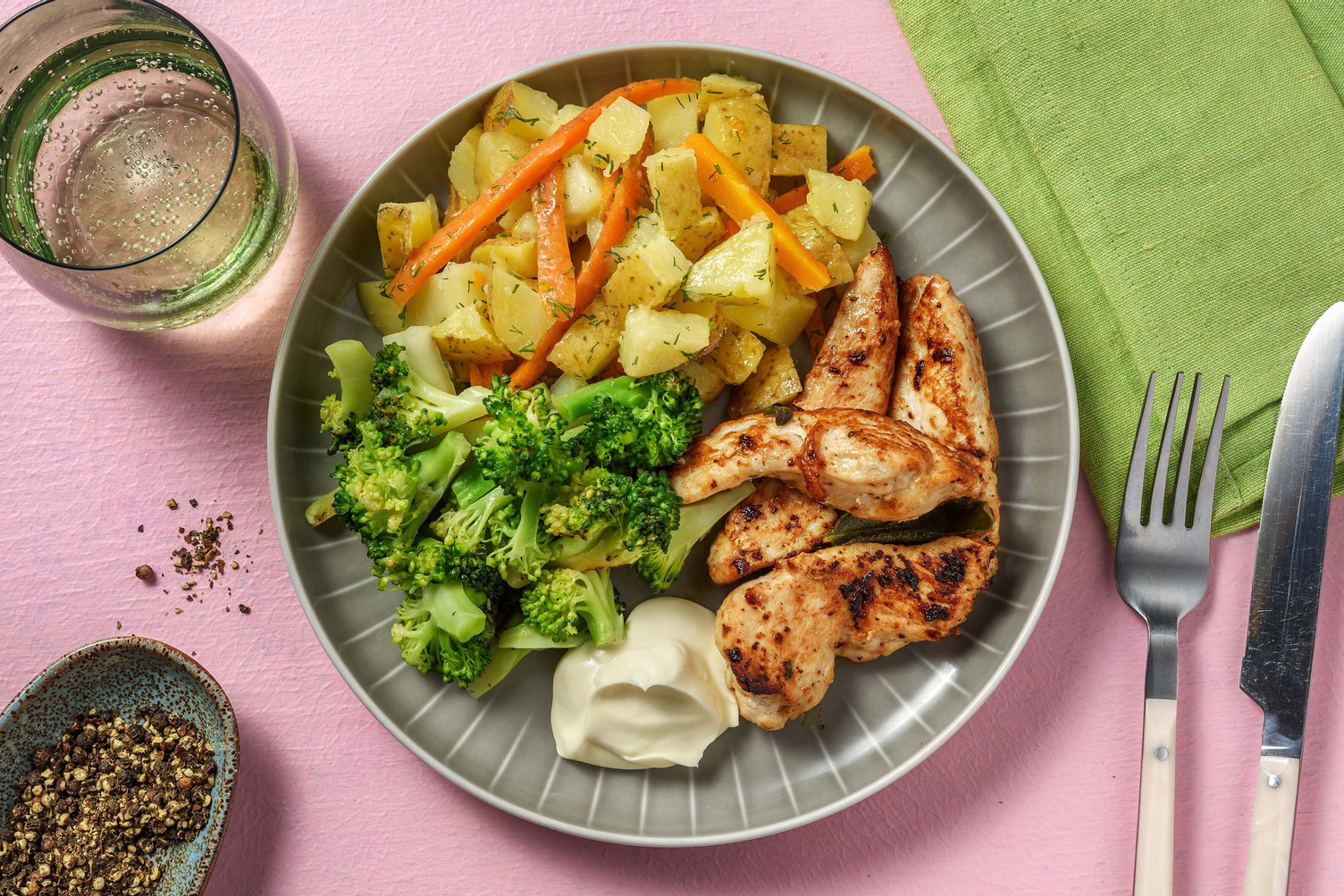 Smörstekt salviakyckling